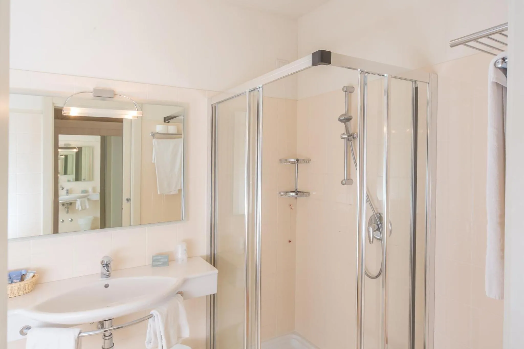 Shower in Club Hotel Olivi - Tennis Center