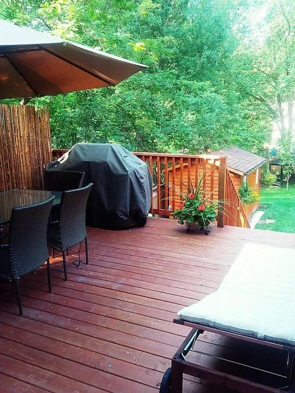 Patio in Luxury Home - Upper Toronto Beaches