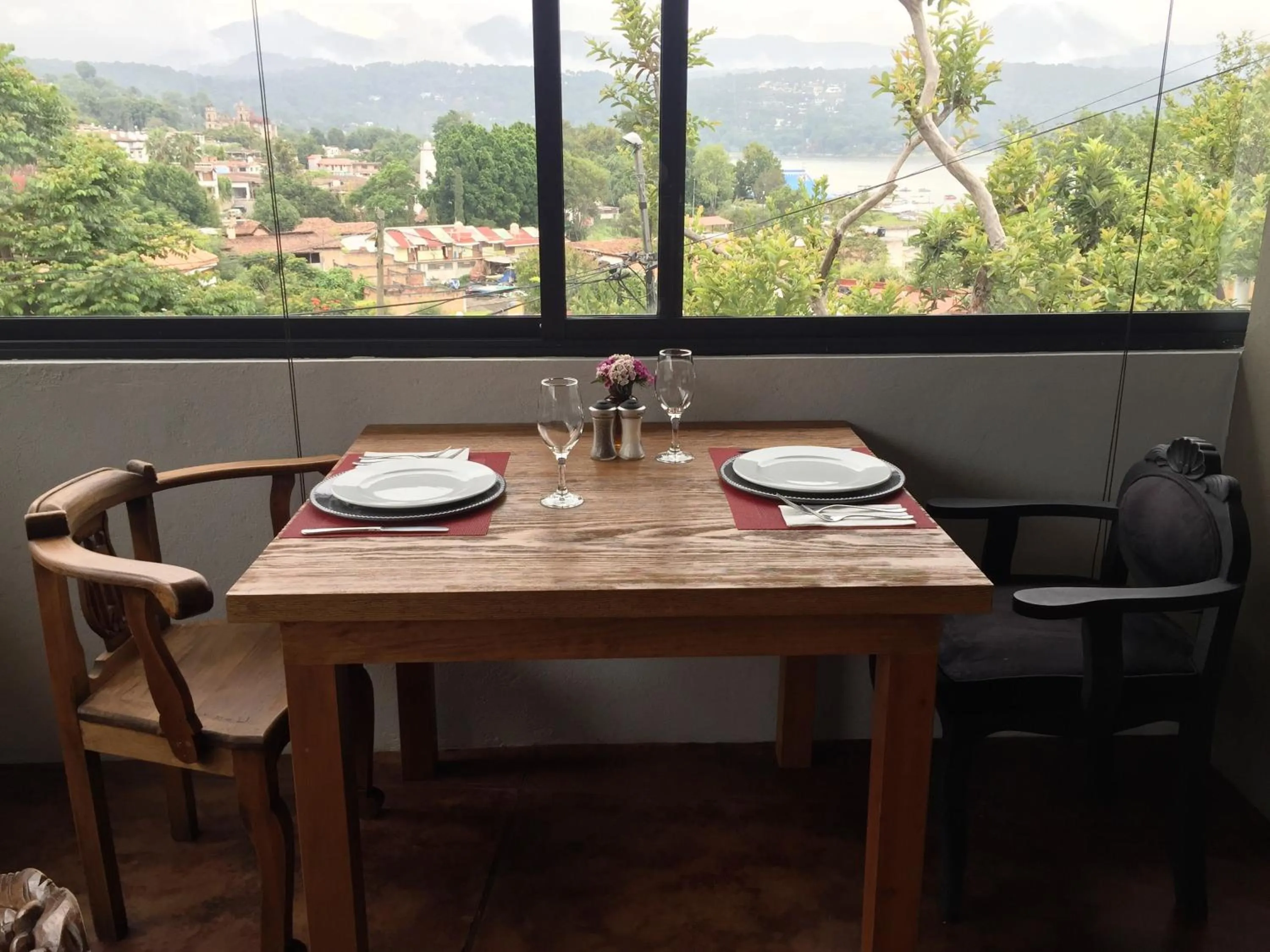 Restaurant/places to eat in Araucaria Hotel Boutique