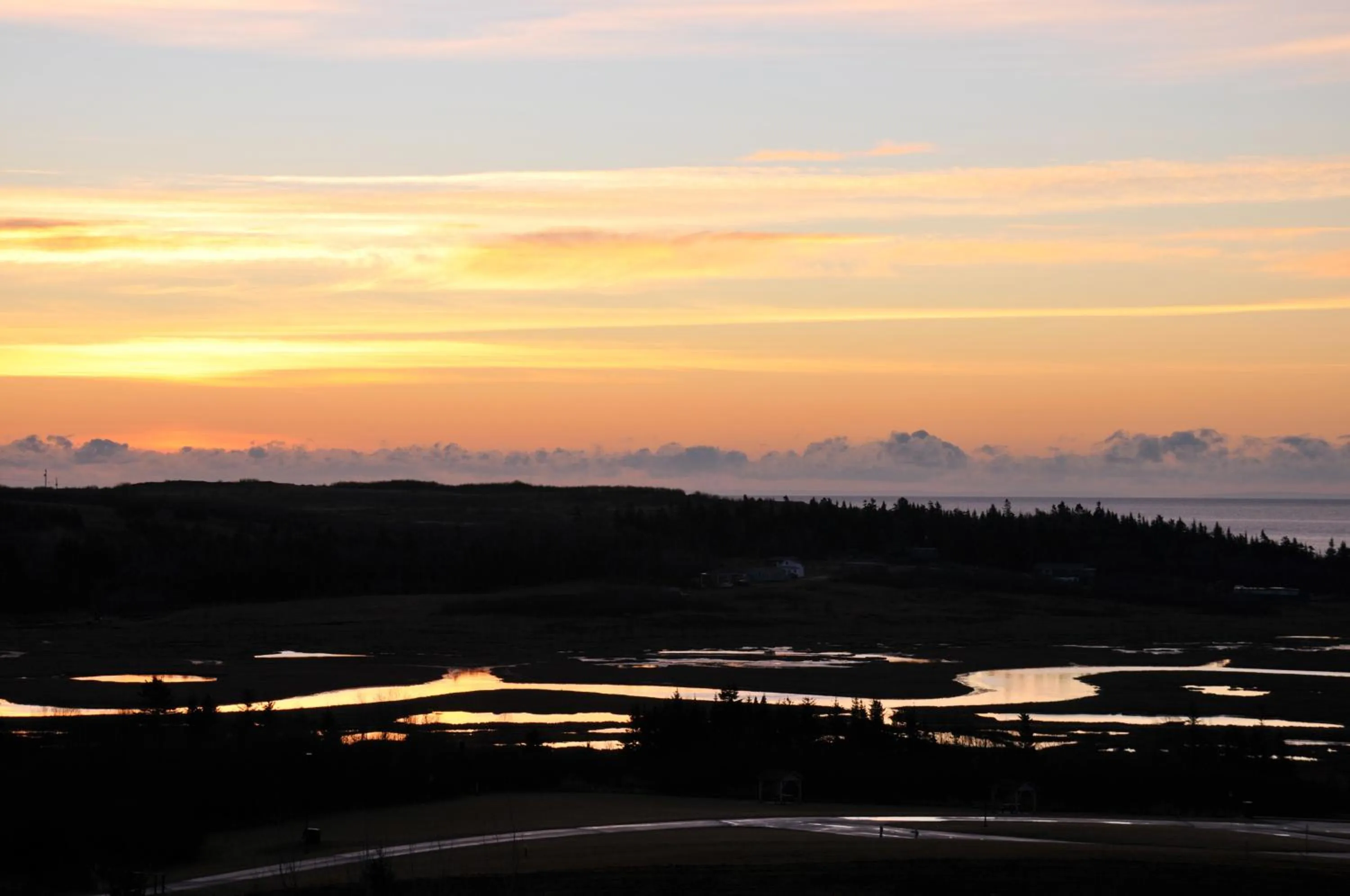 Autumn in Admiral's Quay Motel & Suites