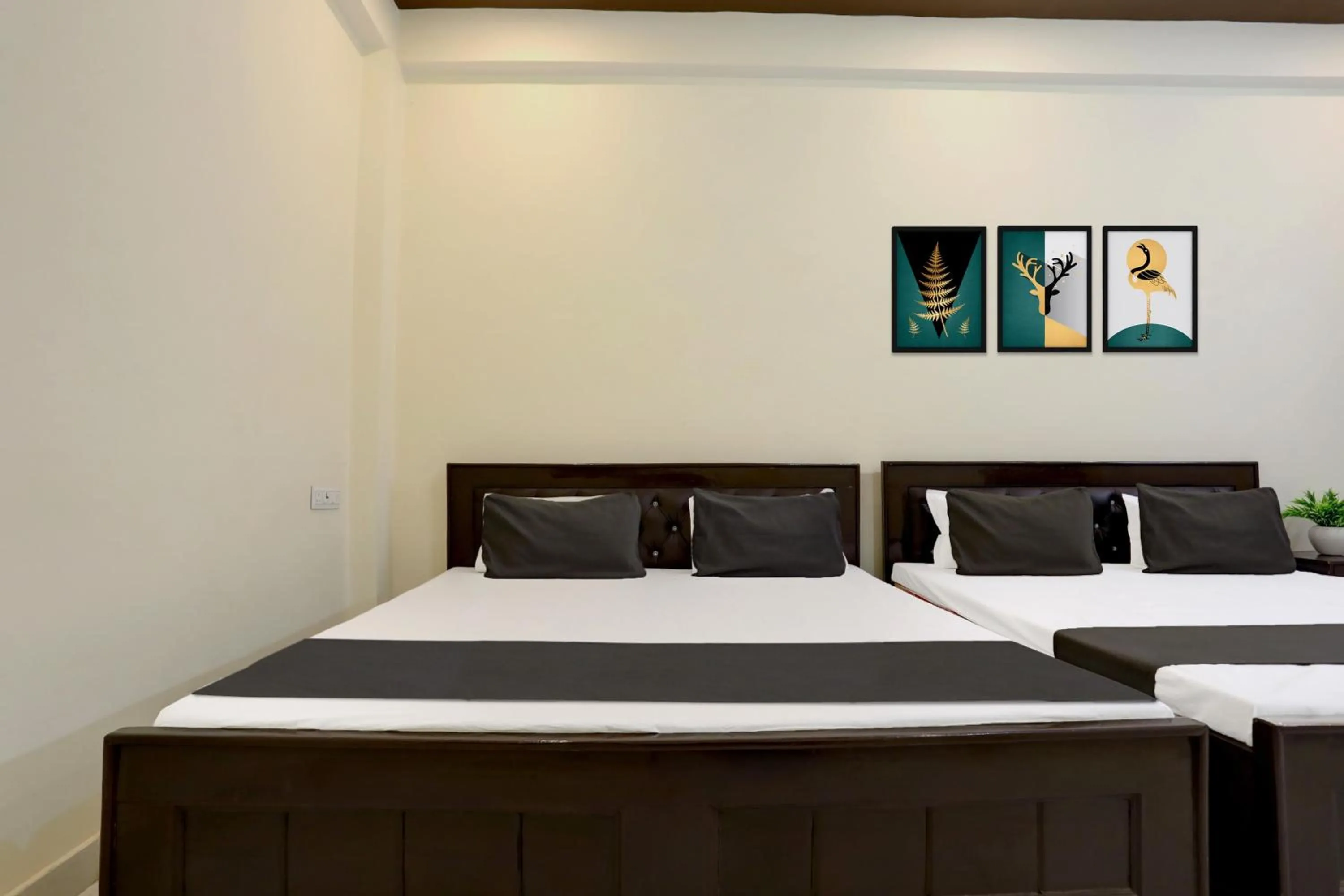 Bedroom, Bed in Hotel O by OYO Yatharth Inn Paying Guest House