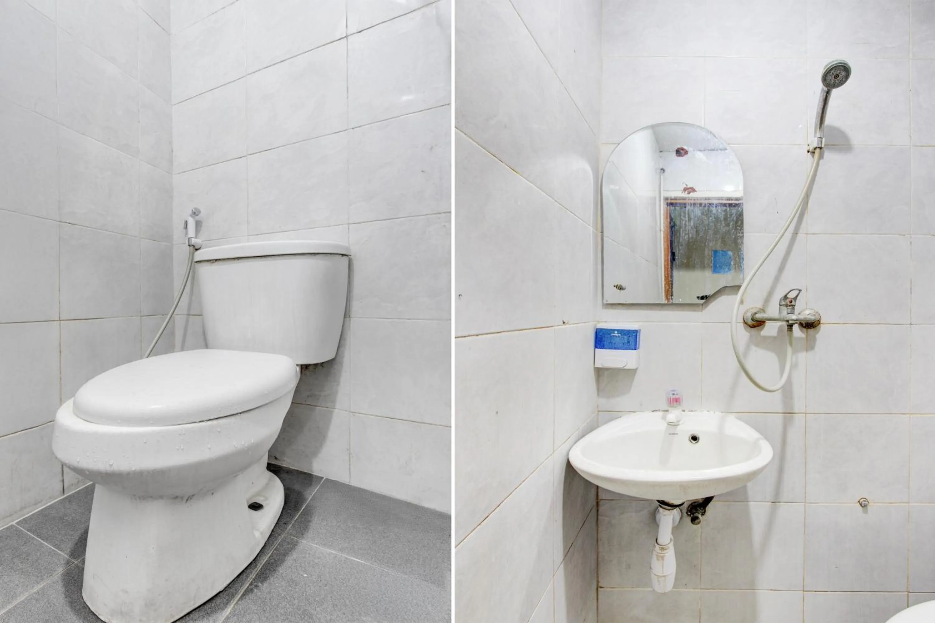 Bathroom in Hotel O Semarang near Kota Lama Semarang formerly Kamarkoe Residence