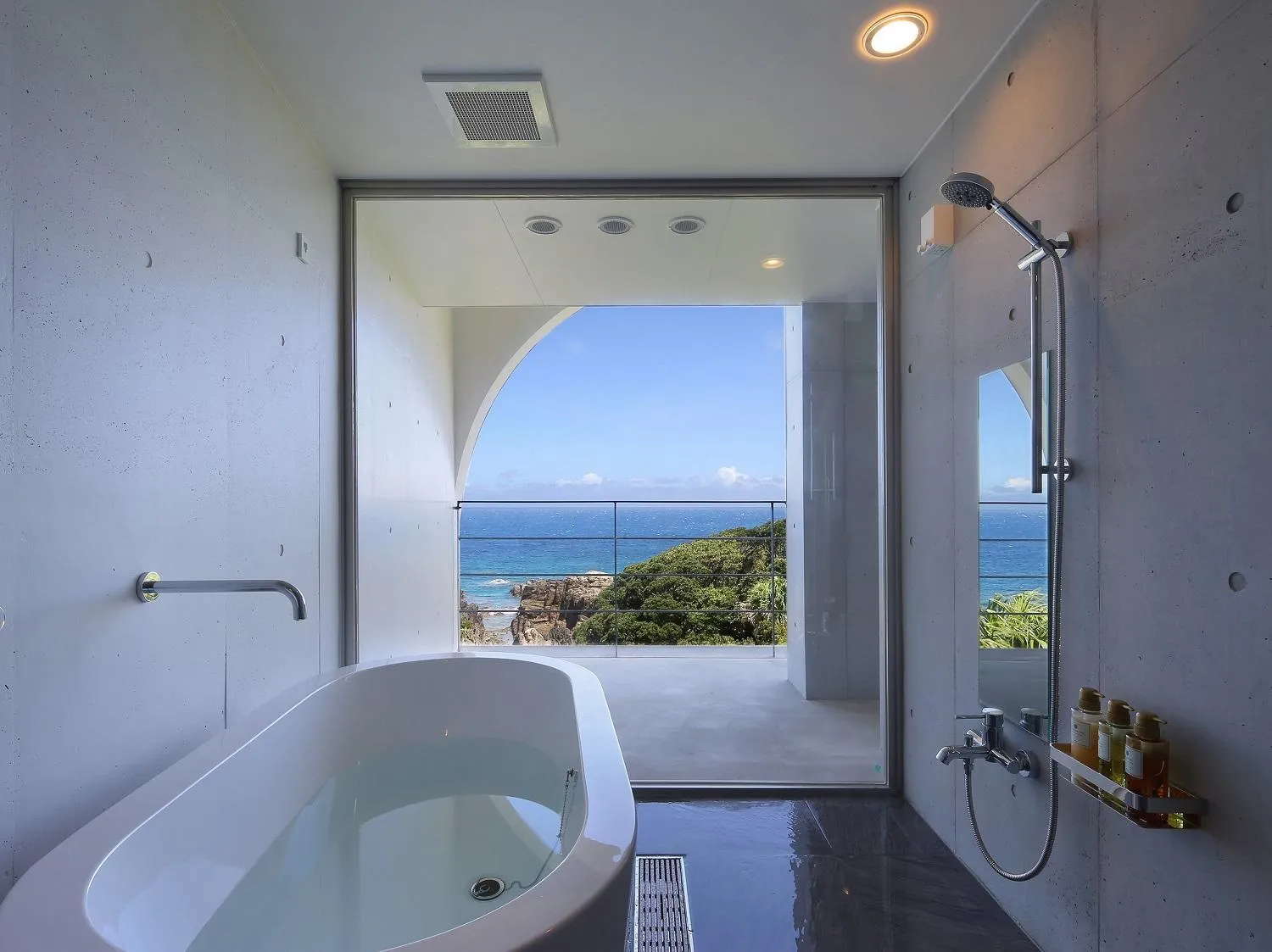 THE HOTEL YAKUSHIMA ocean & forest