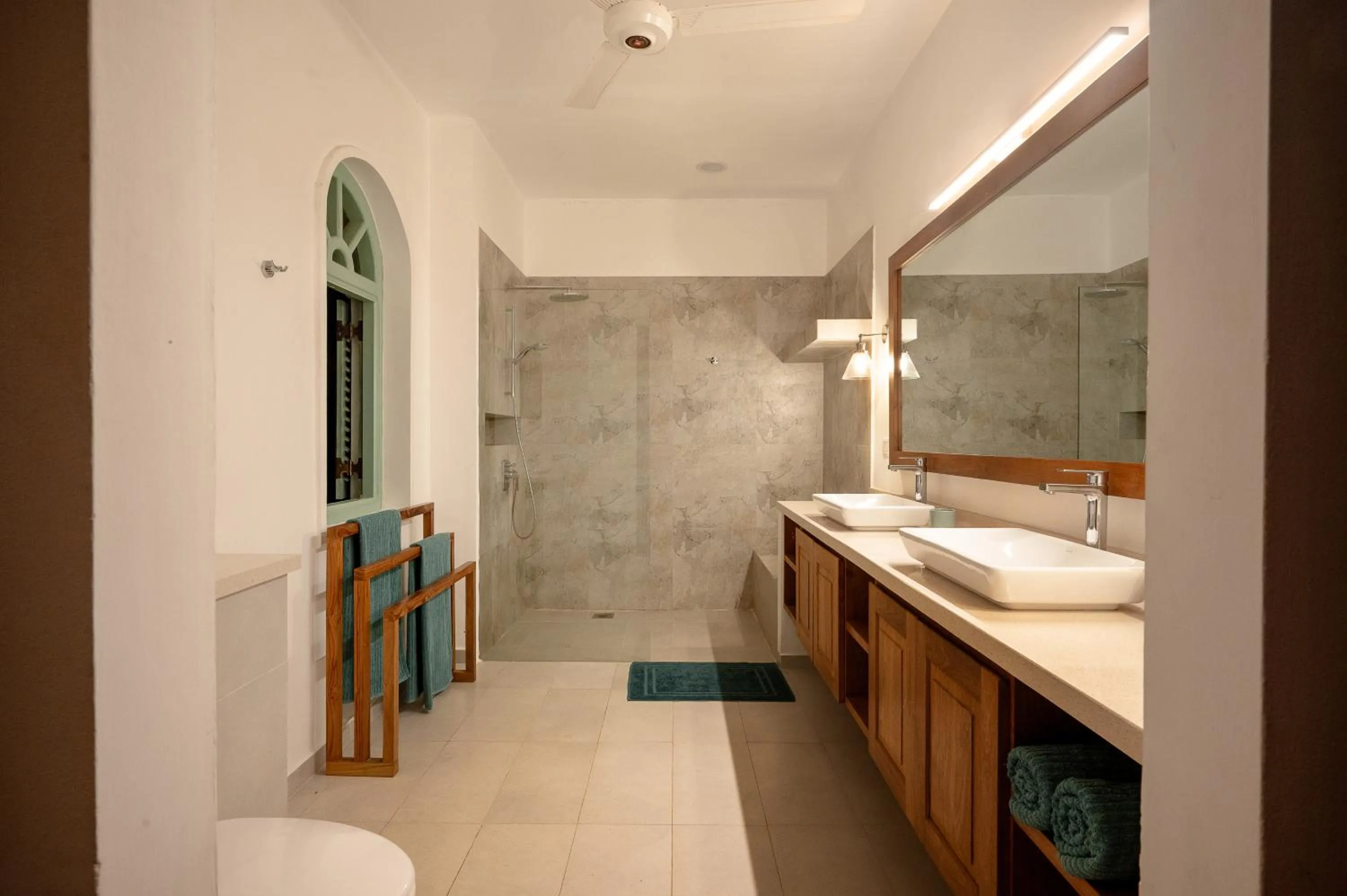 Shower in Kalkudah Beach House
