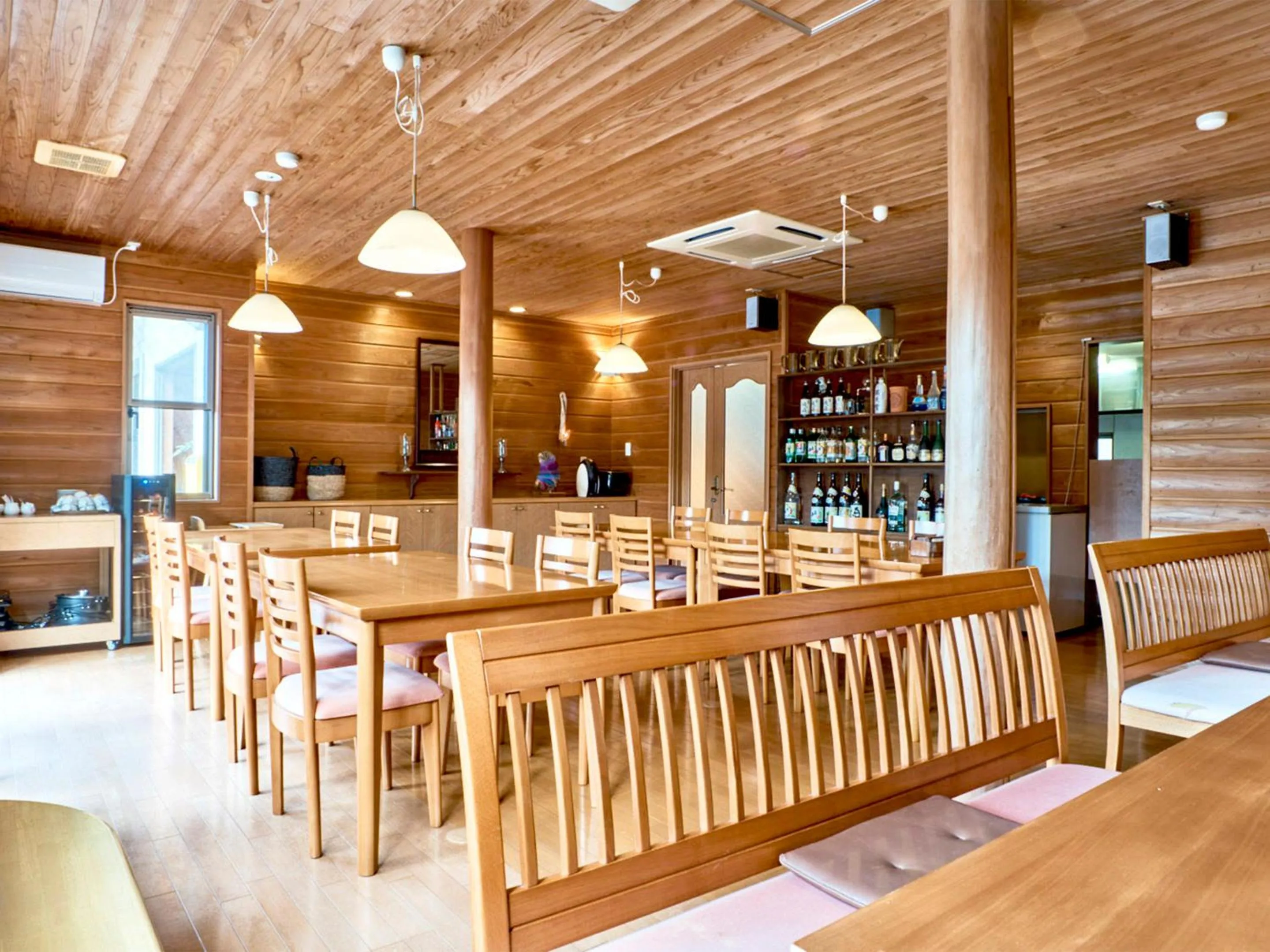 Dining area in Mantenbo