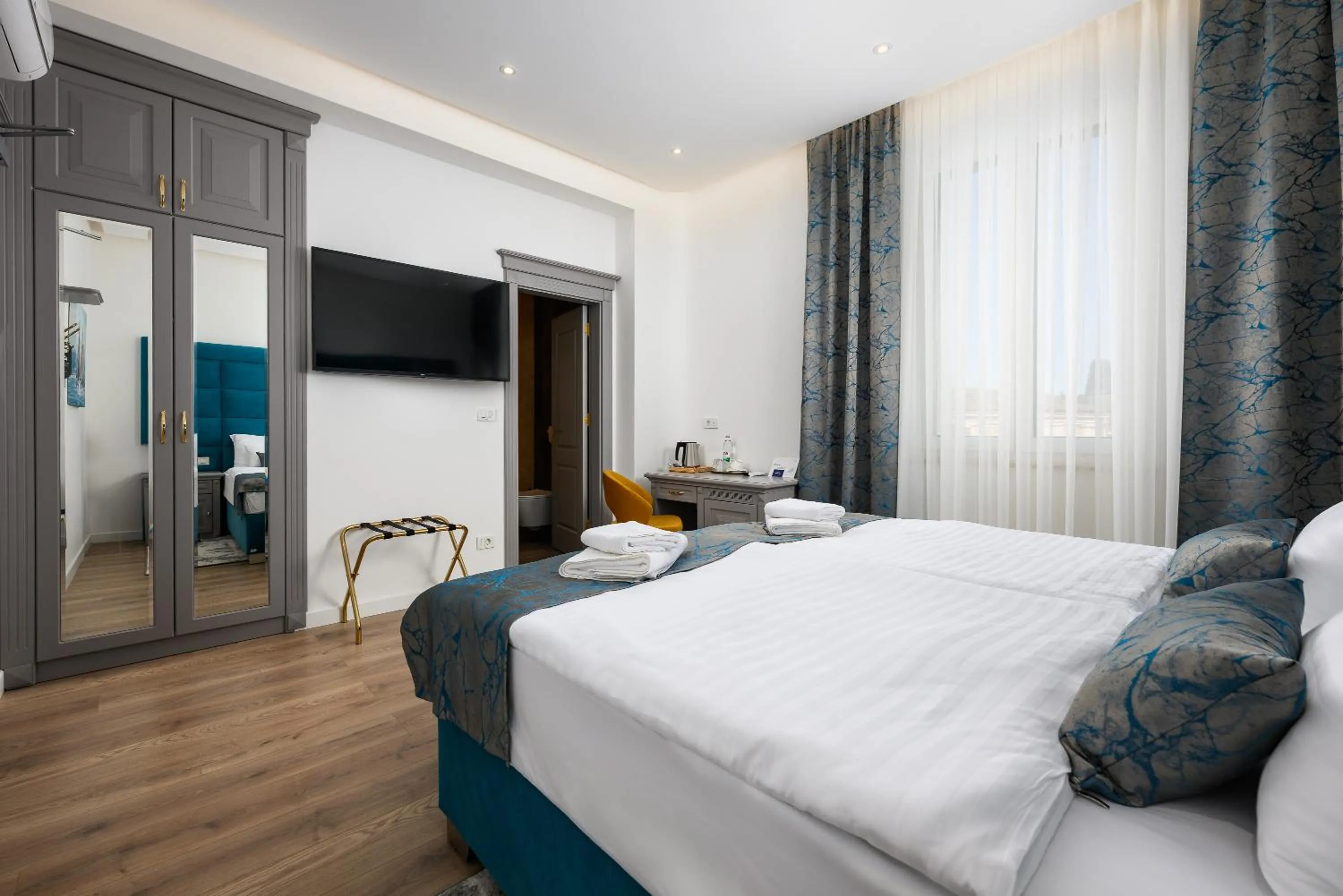 Bed in Boutique Hotel Golden Key - Poreč - Bed & Breakfast