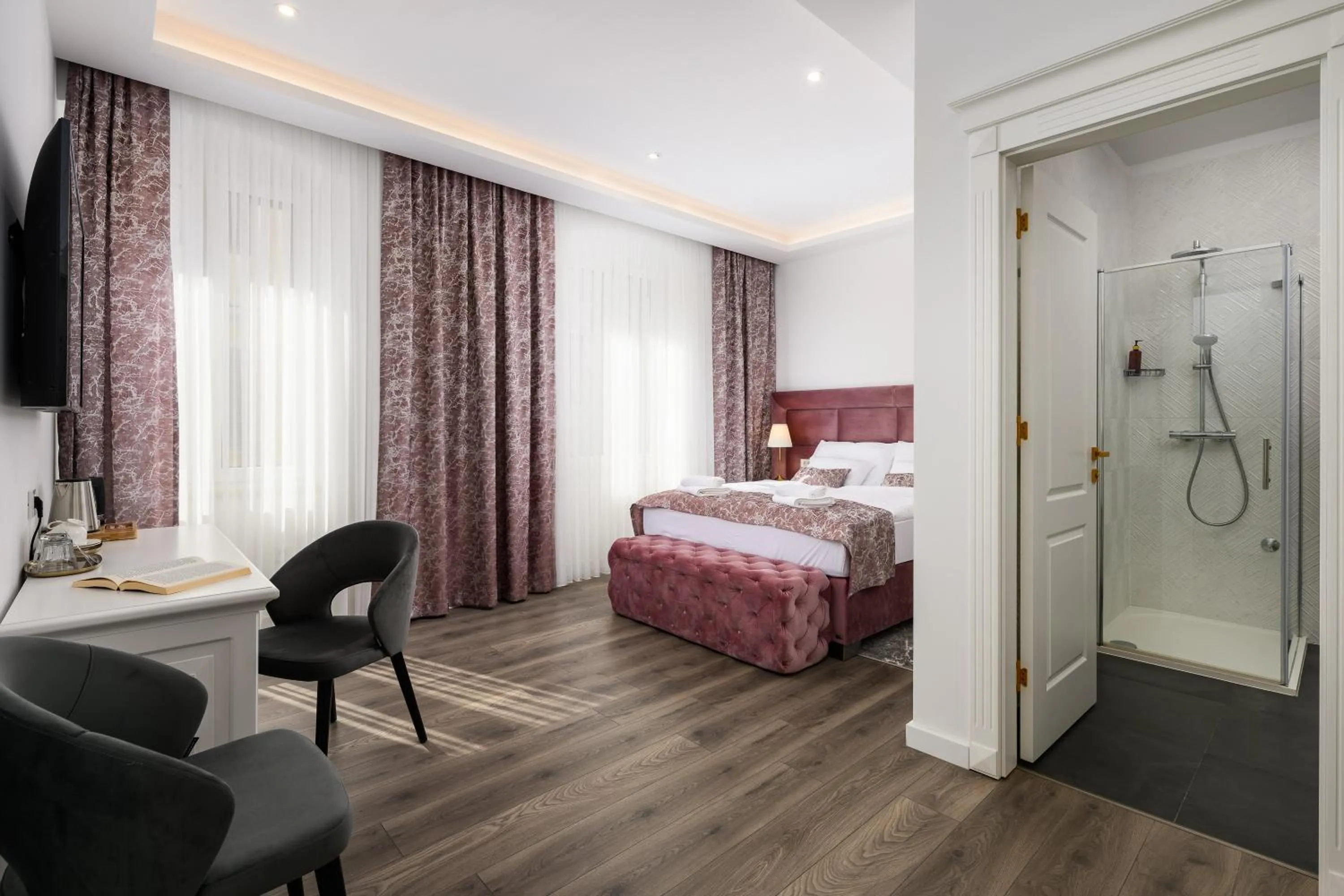 Bed in Boutique Hotel Golden Key - Poreč - Bed & Breakfast