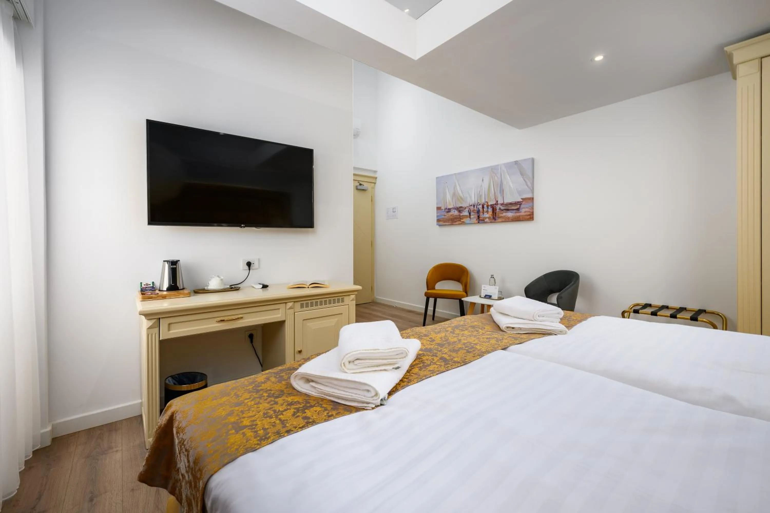 Bed in Boutique Hotel Golden Key - Poreč - Bed & Breakfast
