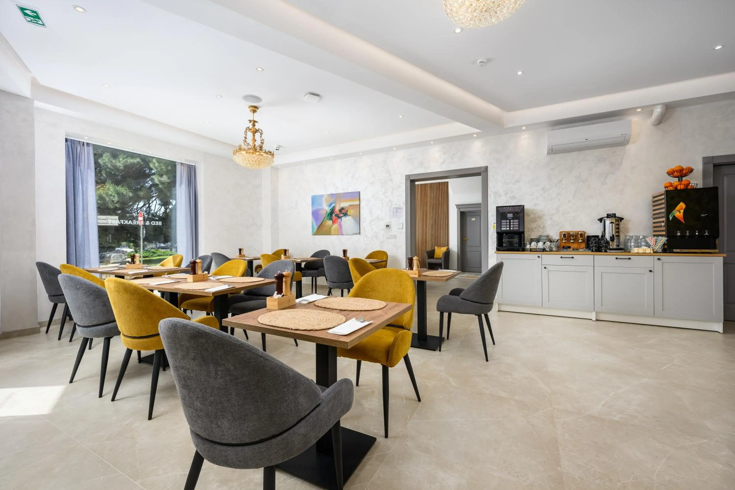 Restaurant/places to eat in Boutique Hotel Golden Key - Poreč - Bed & Breakfast