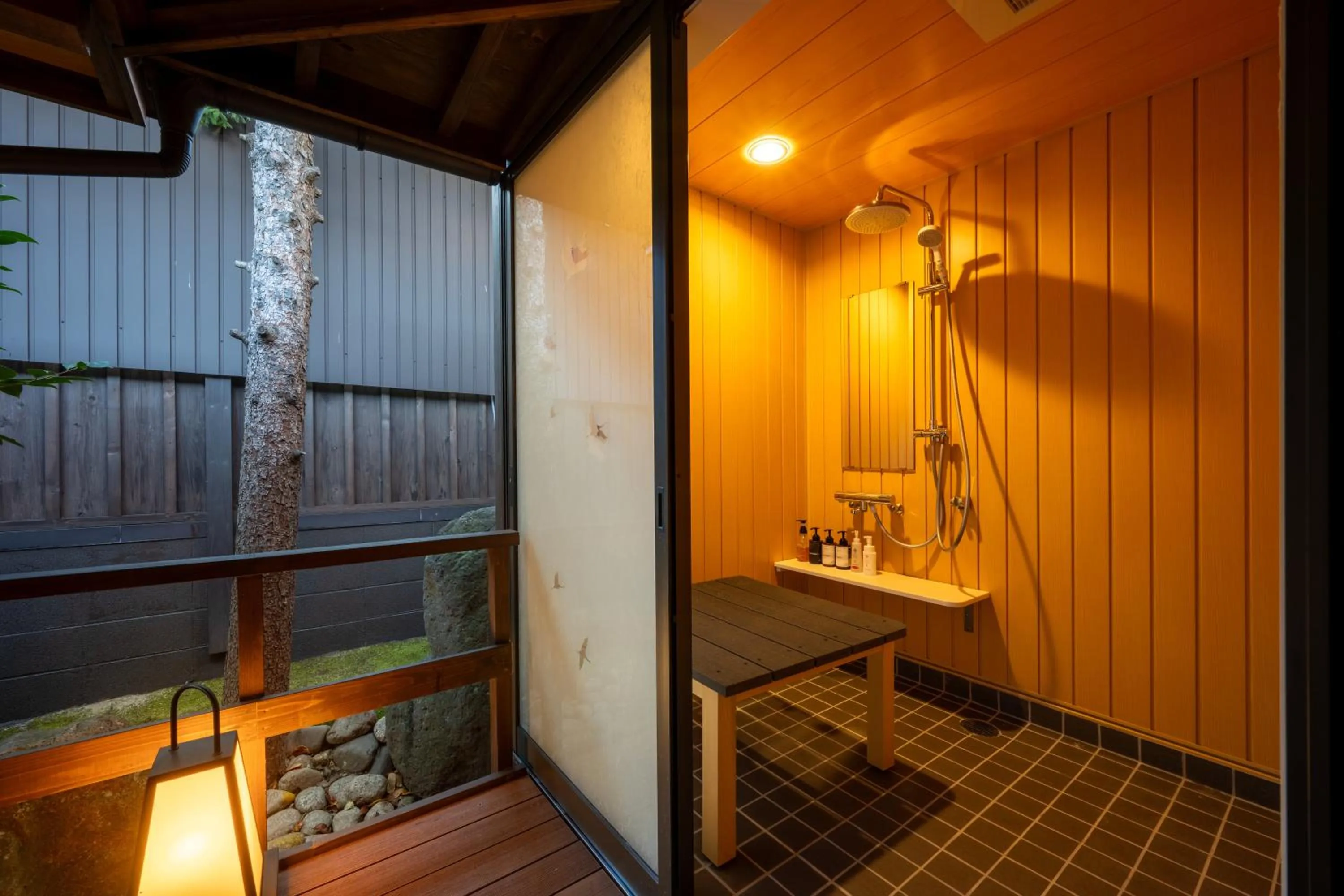 Open Air Bath in Hohoemino Kuyufu Tsuruya