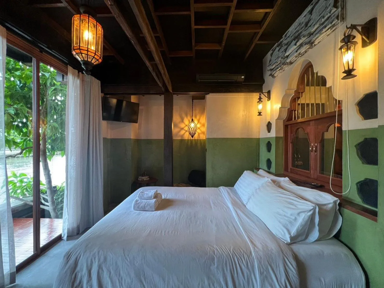 View (from property/room), Bed in Siamotif Boutique Hotel