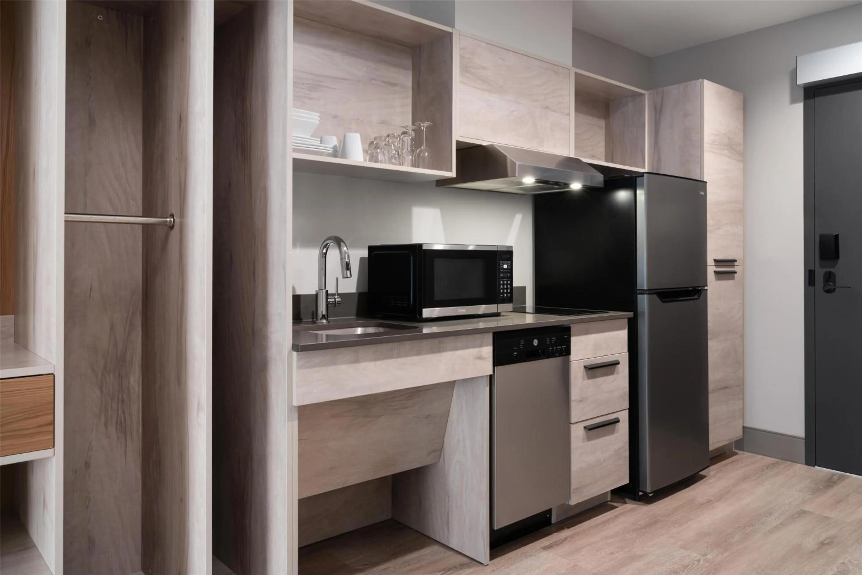 Kitchen or kitchenette in @HOME by Best Western Walkerton