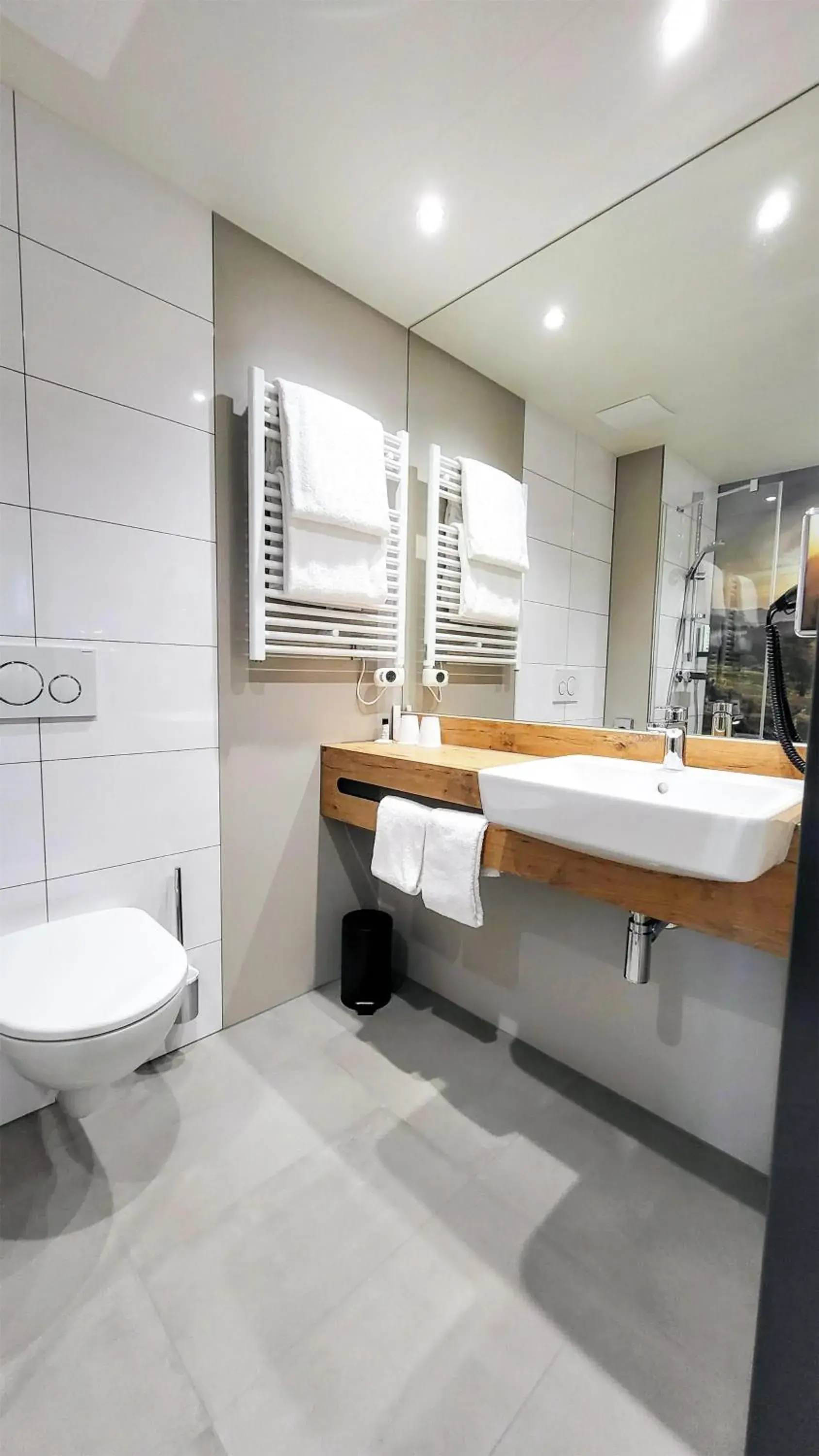 Family Room with One Double and One Single Bed and Walk-In Shower in Mountain View Hotel Willingen, BW Signature Collection Family Room with One Double and One Single Bed and Walk-In Shower in Mountain View Hotel Willingen, BW Signature Collection