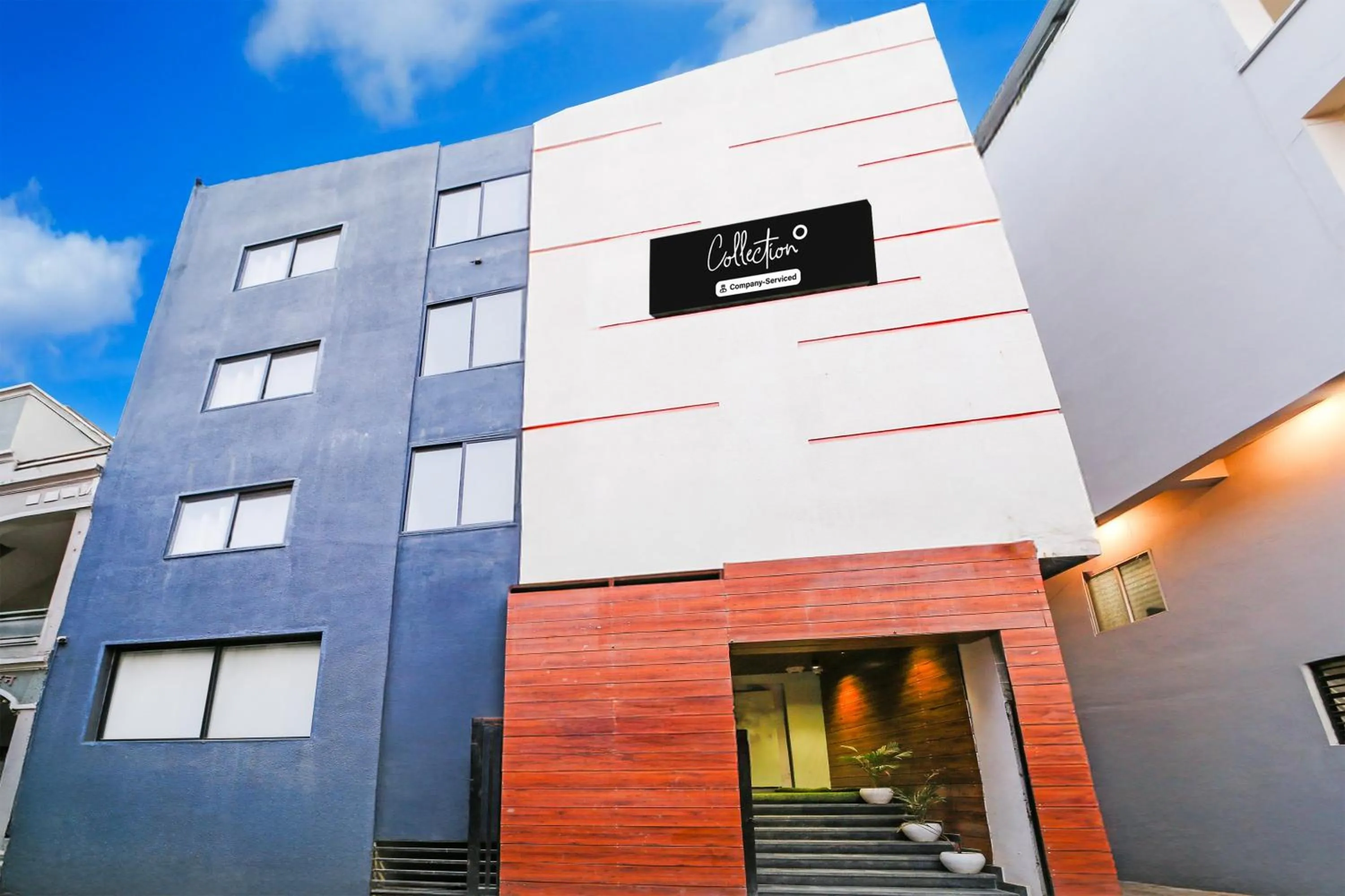 Facade/entrance in Collection O Vijay Nagar Square Formerly Hotel A5