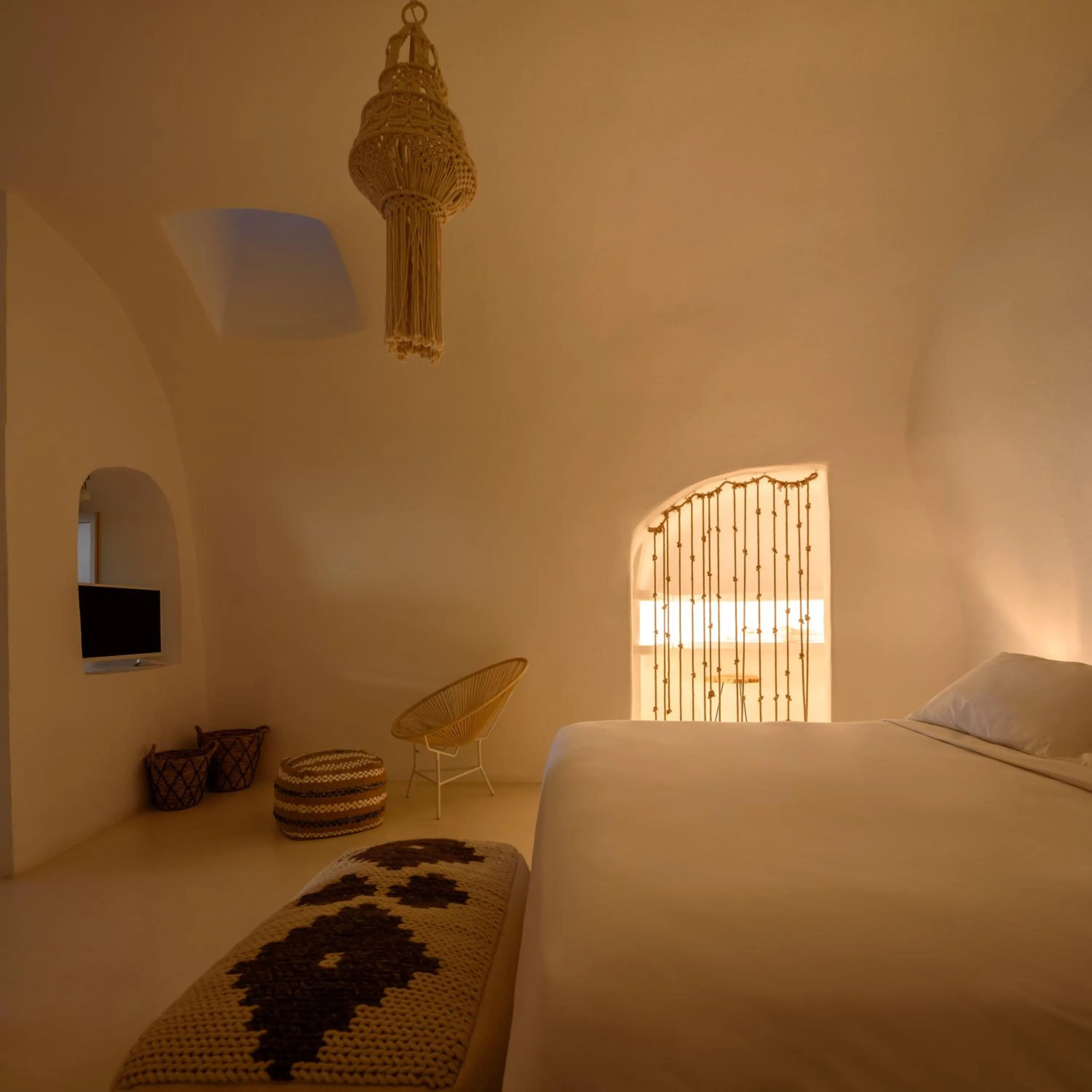 Bed in Suite Home Santorini