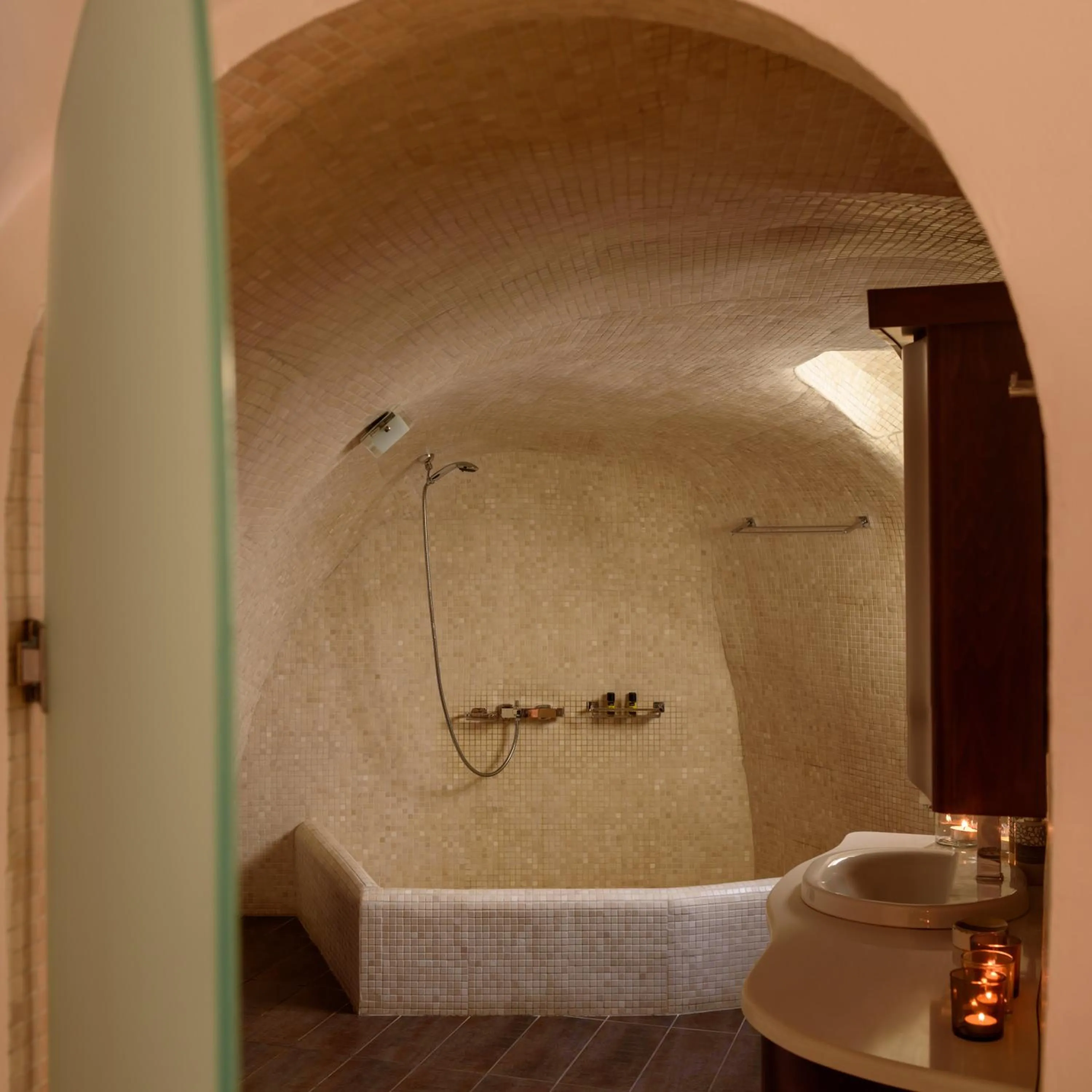 Shower in Suite Home Santorini