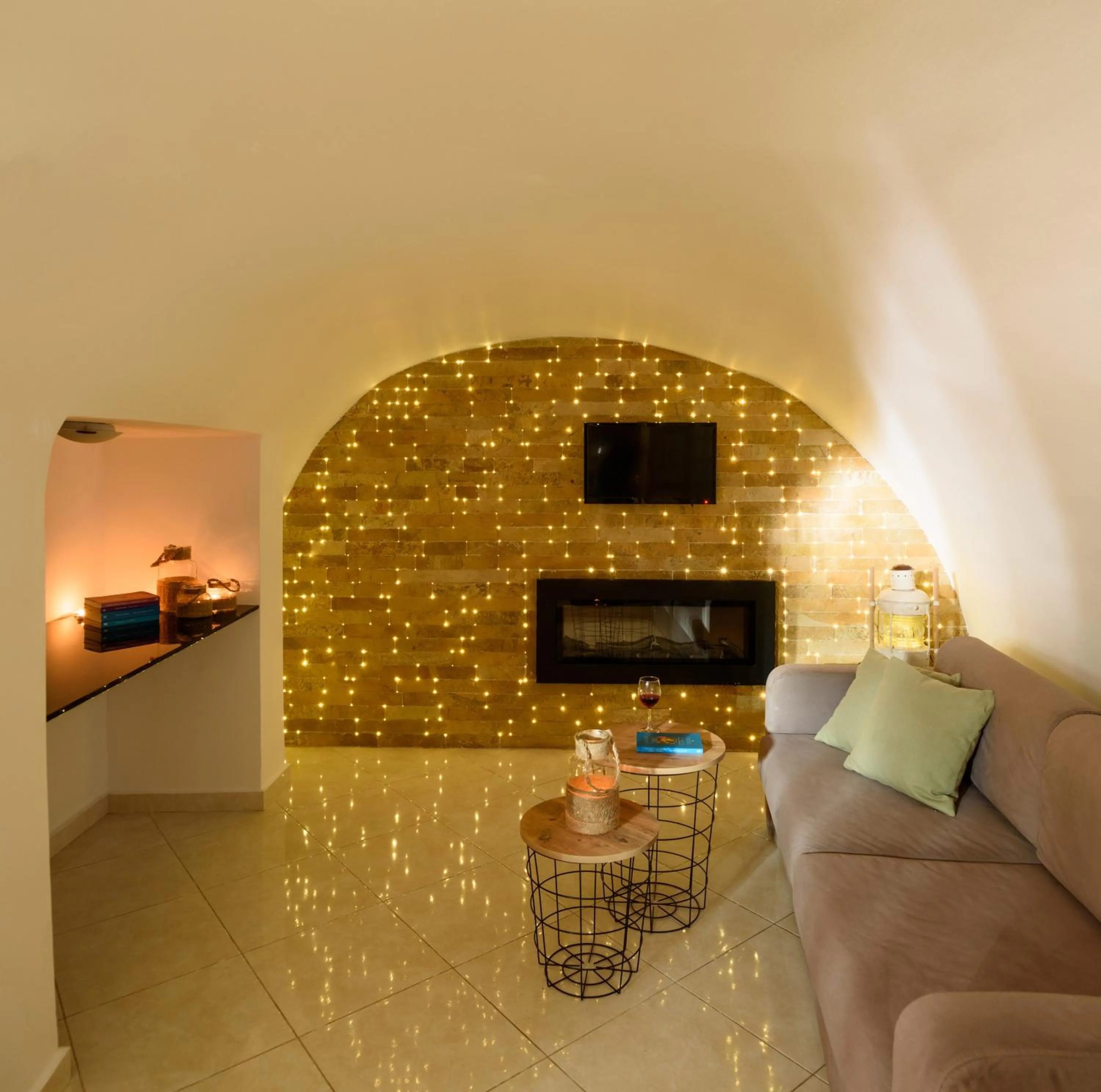 Seating area in Suite Home Santorini