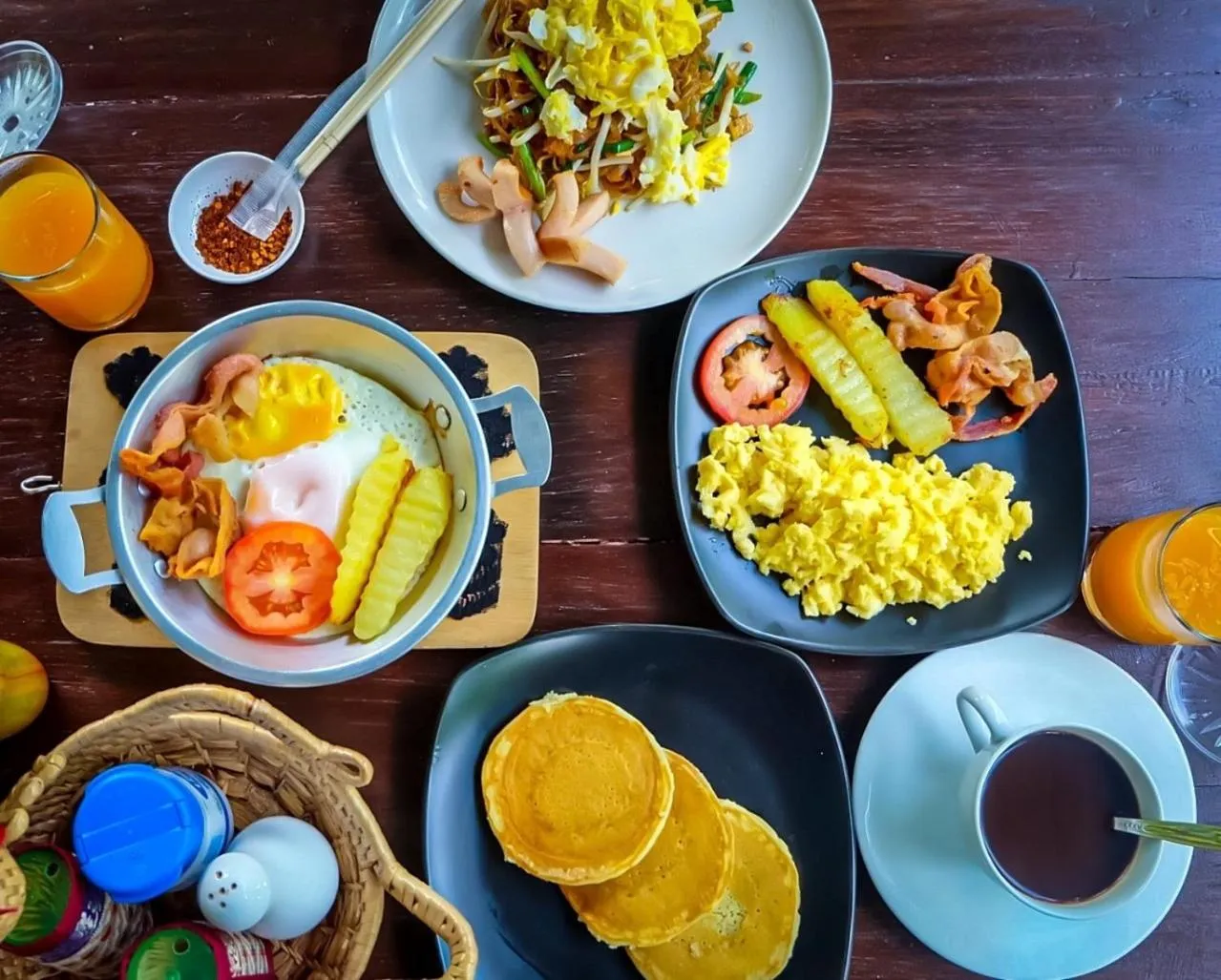 Food and drinks in Baan Luang Harn