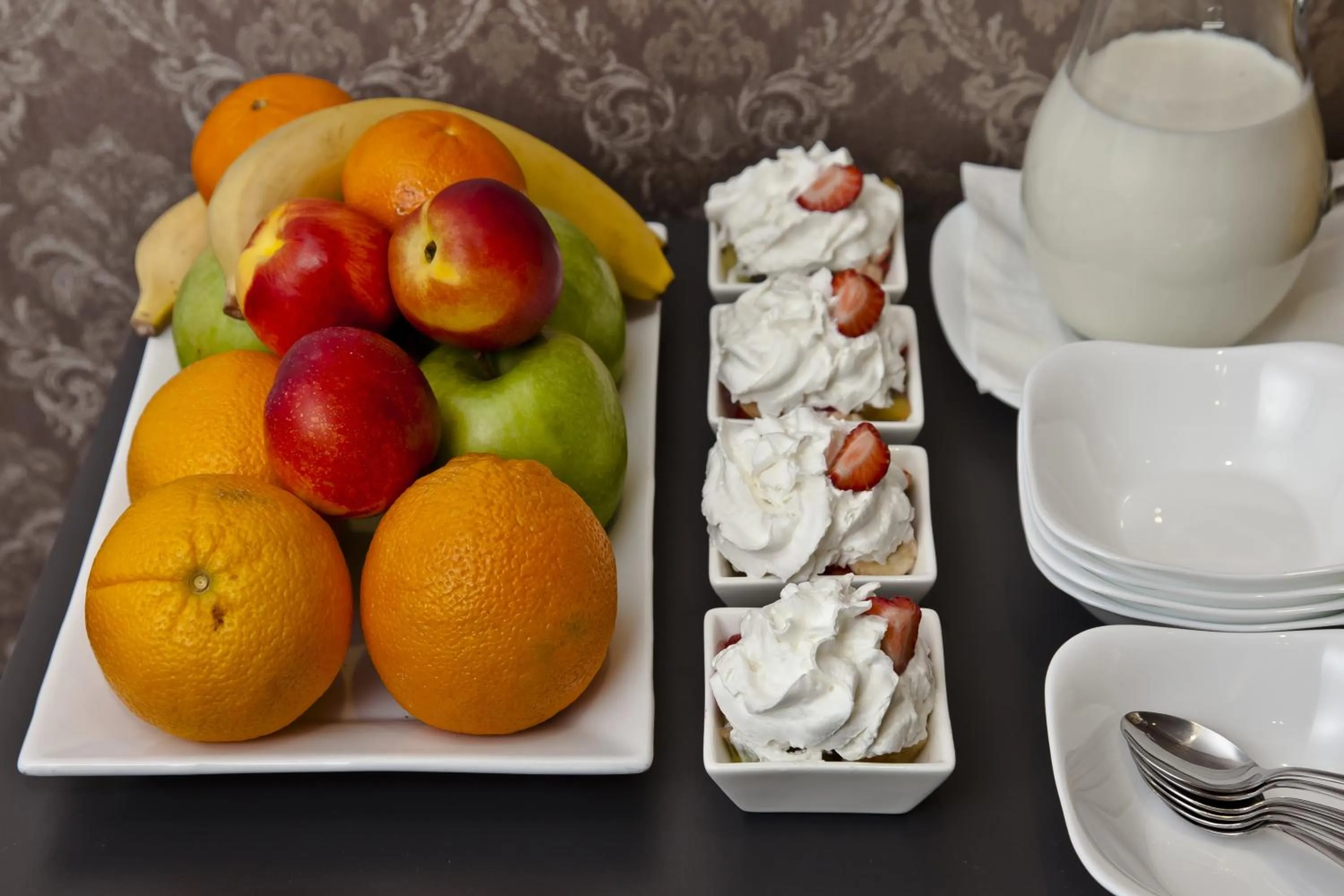 Breakfast in Garni Hotel Eter