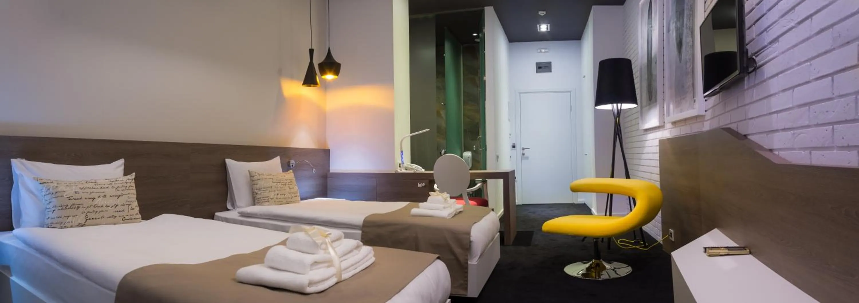 Bed in Garni Hotel Eter