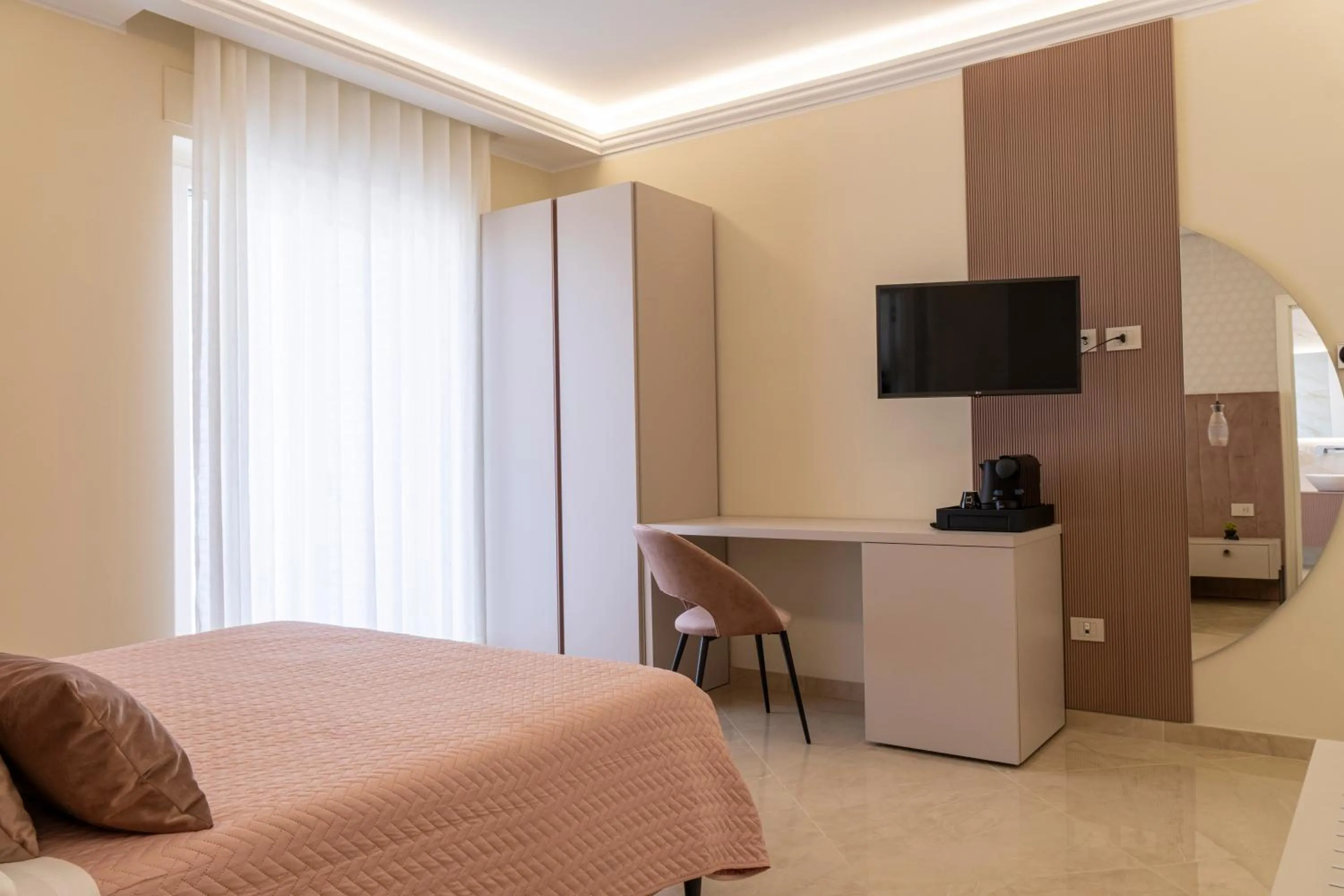 Bedroom, Bed in Amabile Luxury Rooms