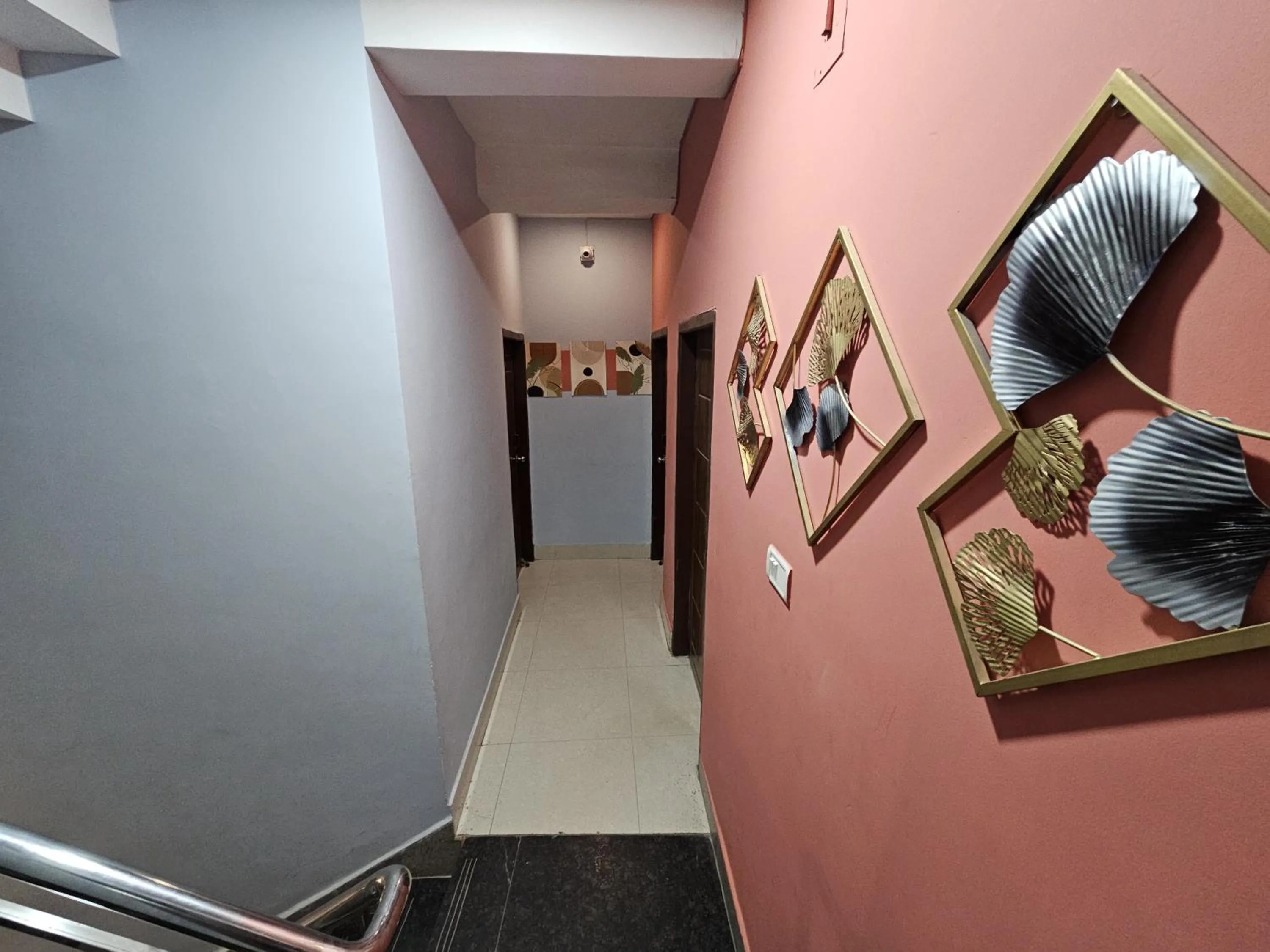 Lobby or reception in Hotel Crystal Stay