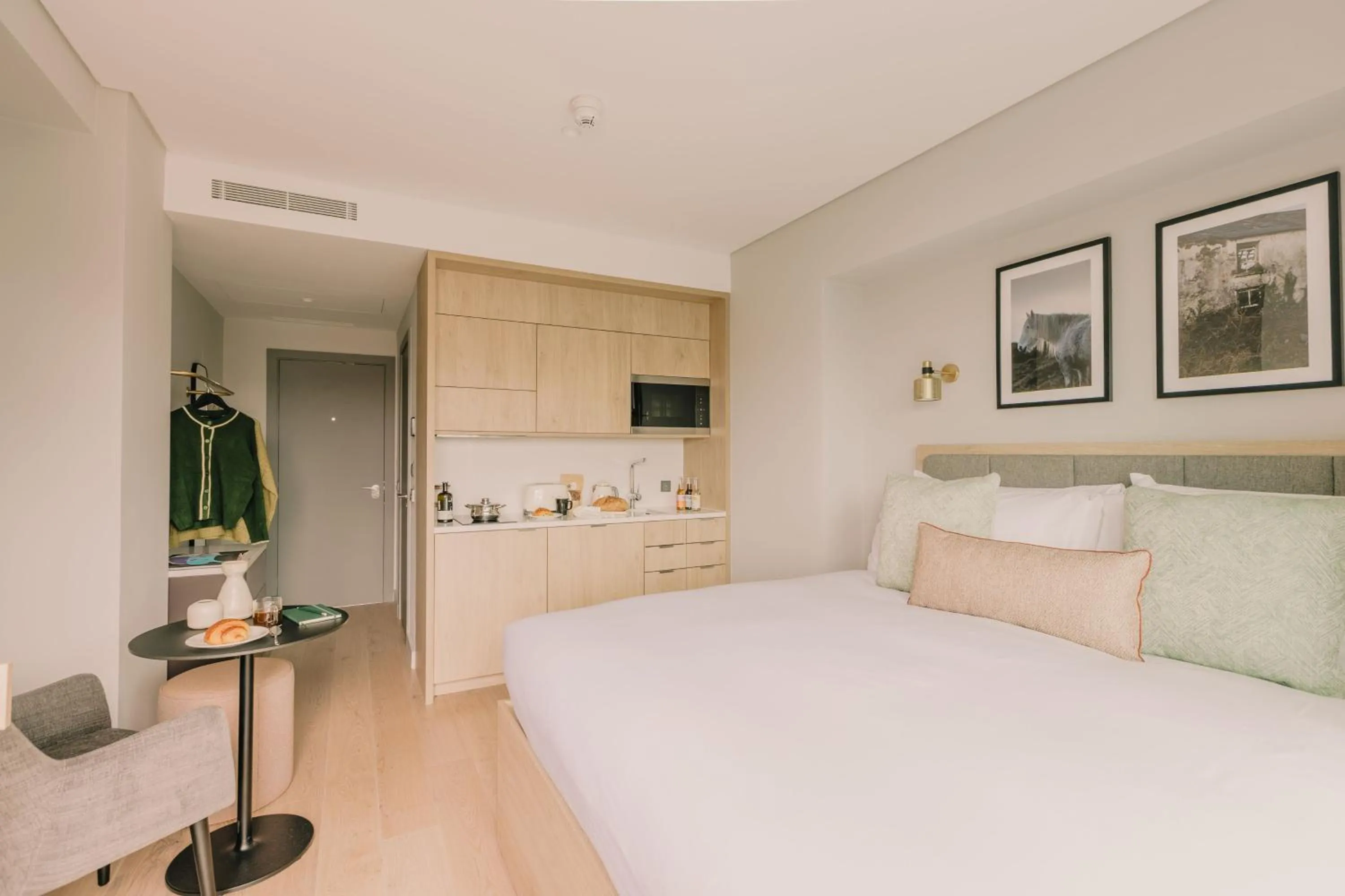 Bed in Wilde Aparthotels Lisbon Liberdade