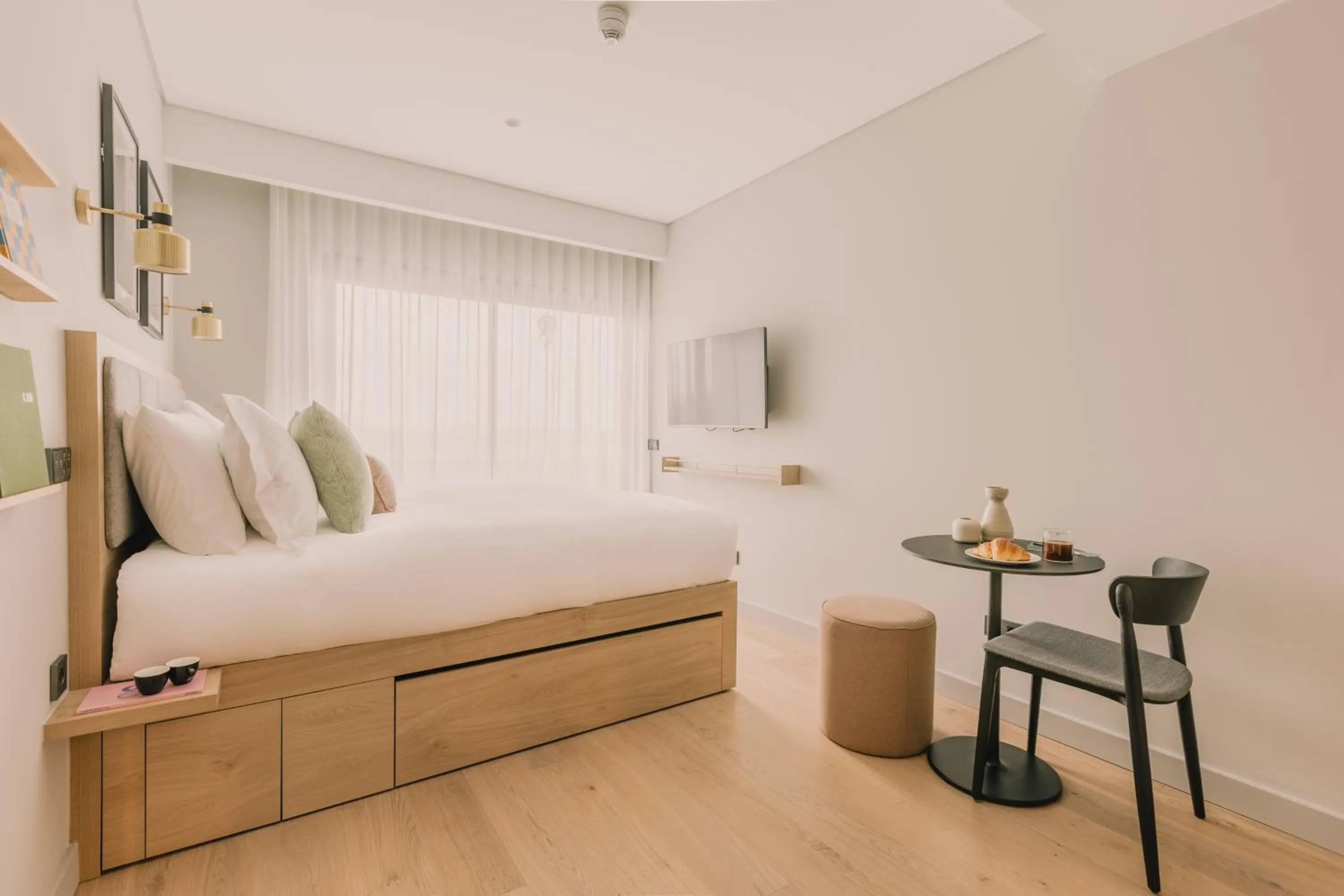 Bed in Wilde Aparthotels Lisbon Liberdade