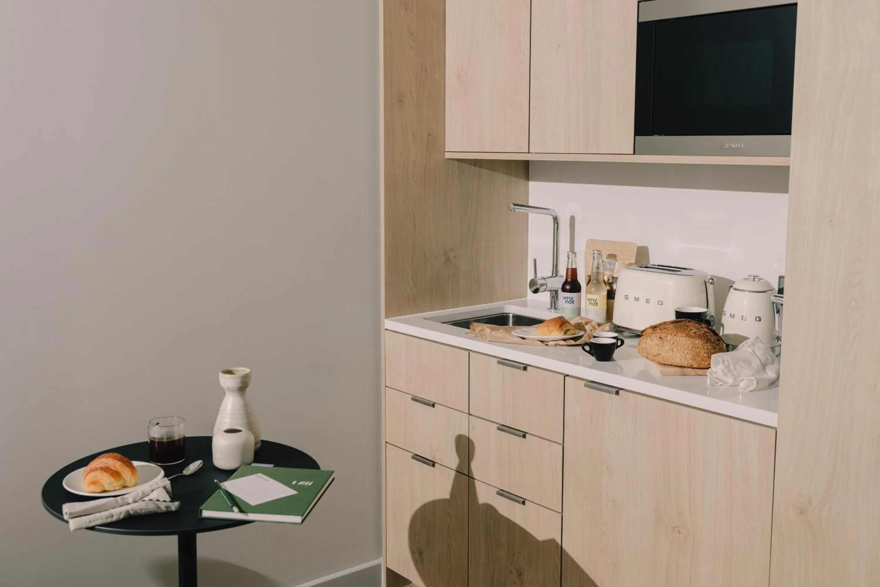 Kitchen or kitchenette in Wilde Aparthotels Lisbon Liberdade