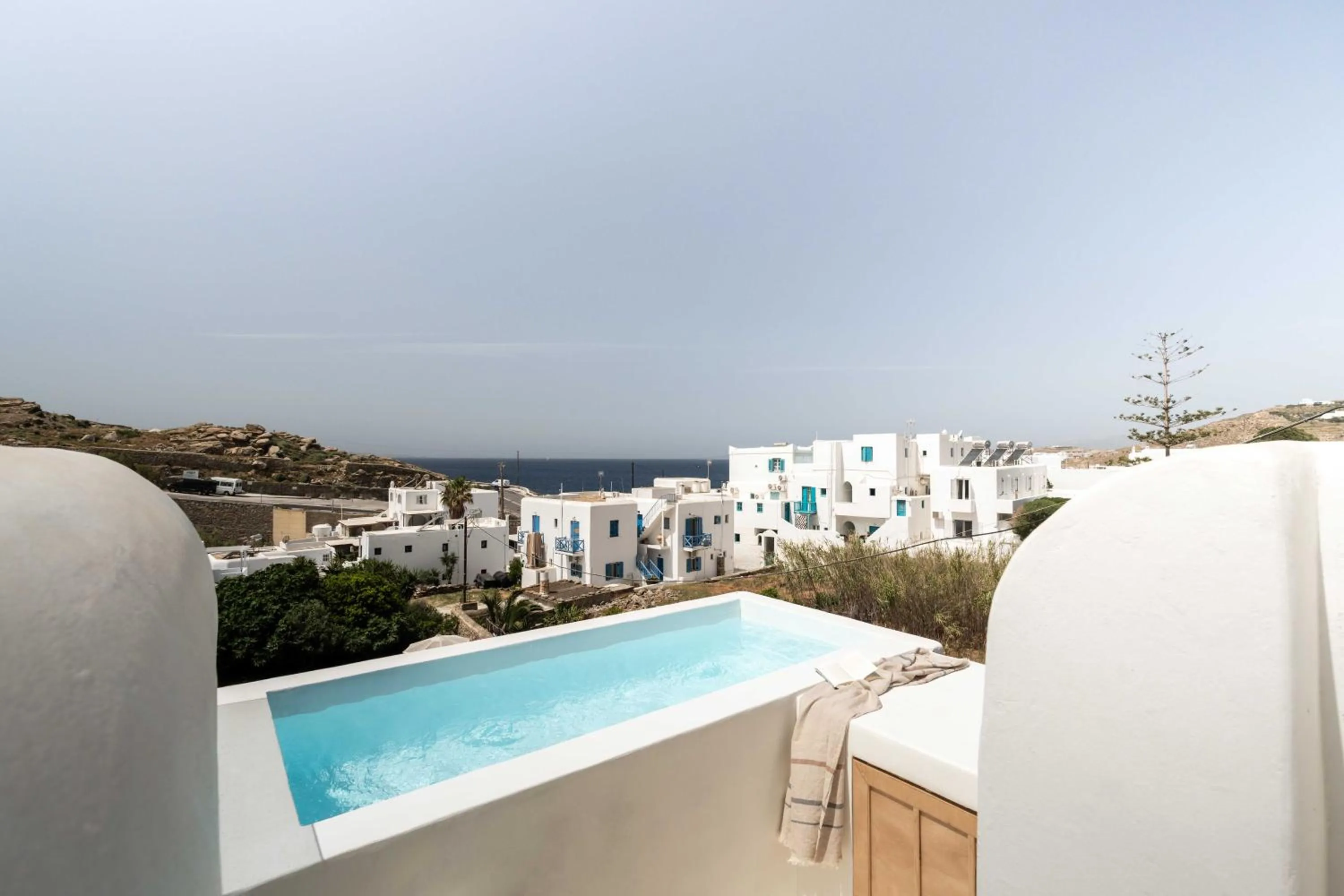 Property building in Tagoo Studios Mykonos