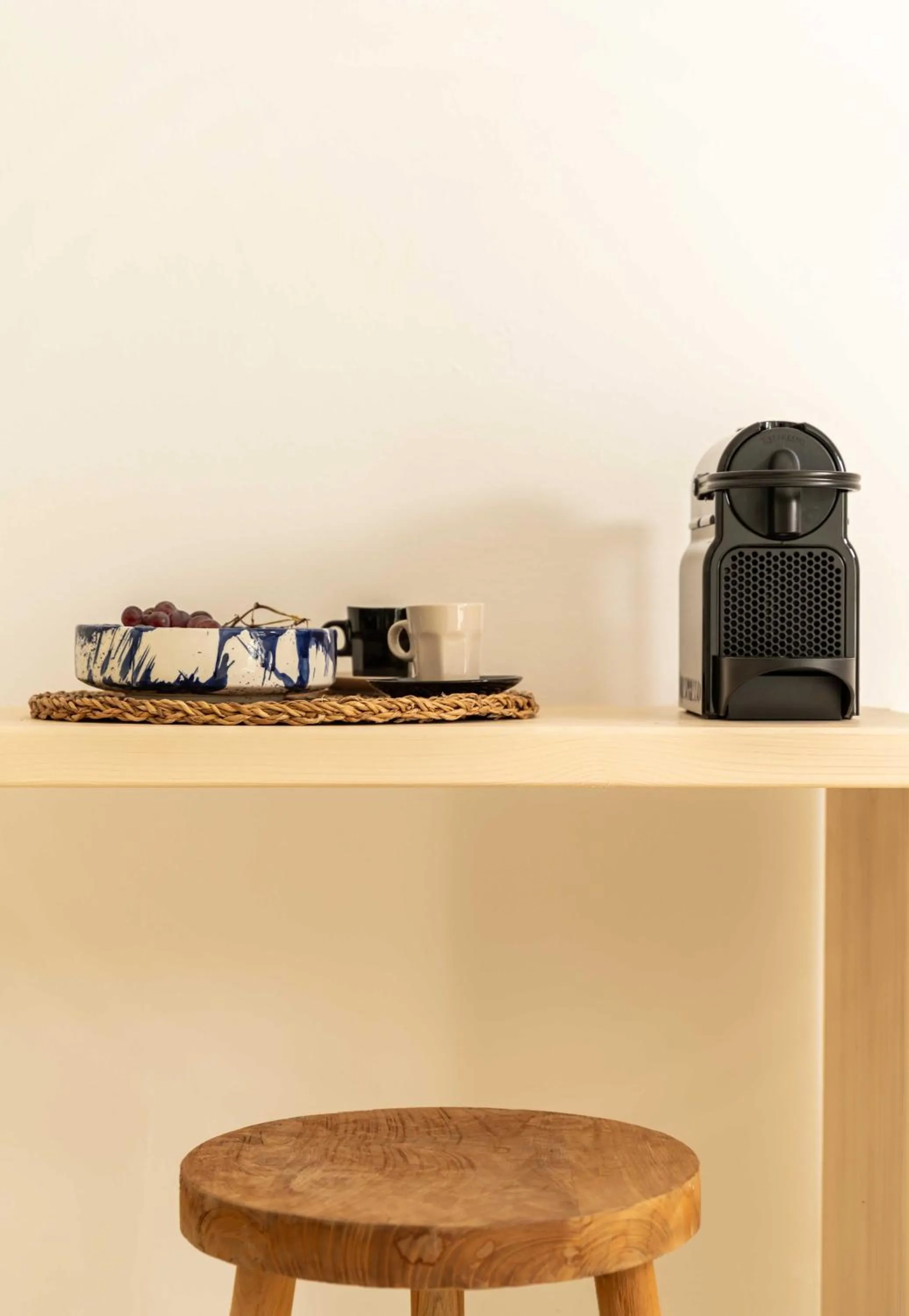 Coffee/tea facilities in Tagoo Studios Mykonos