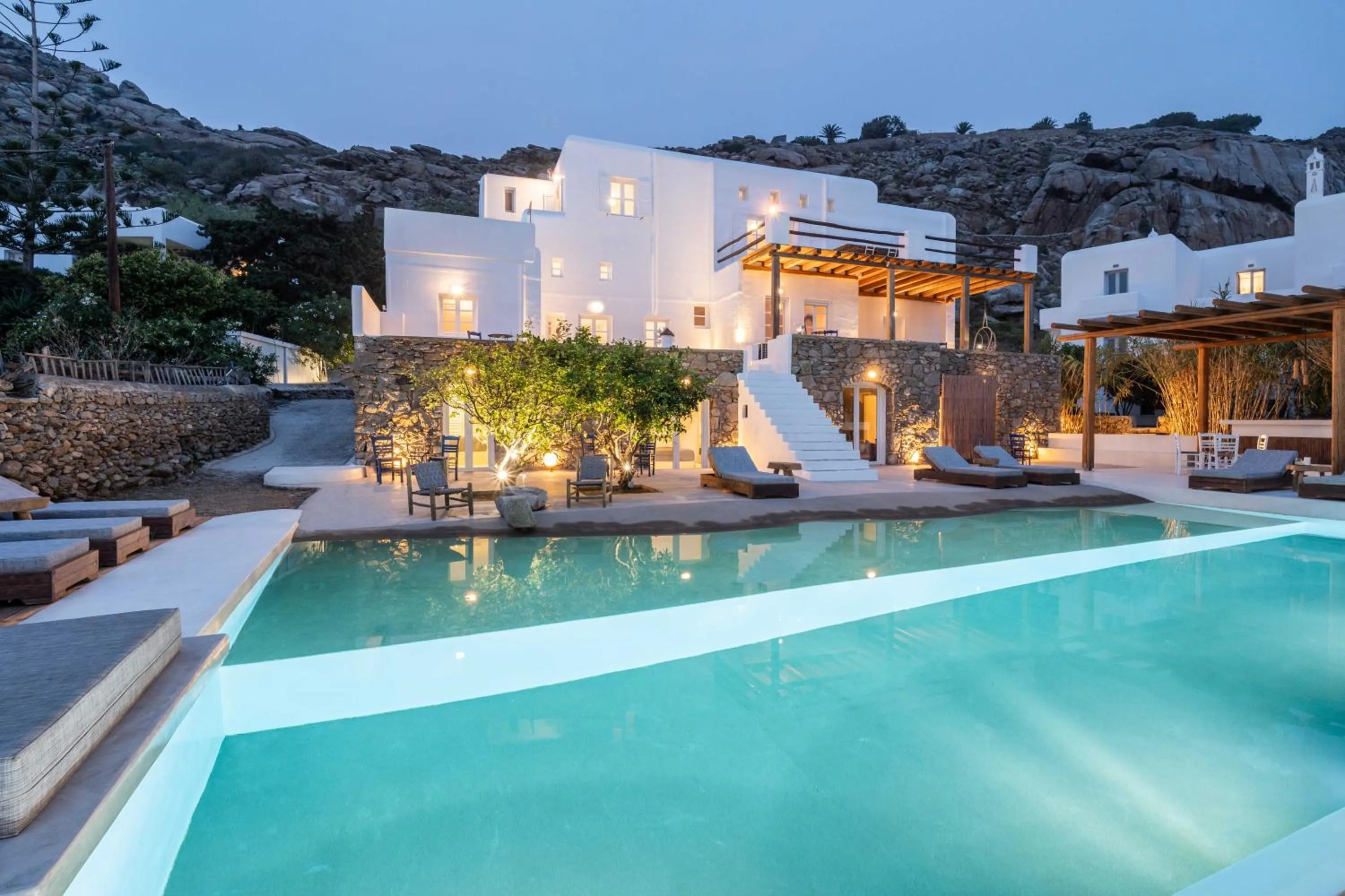 Property building in Tagoo Studios Mykonos