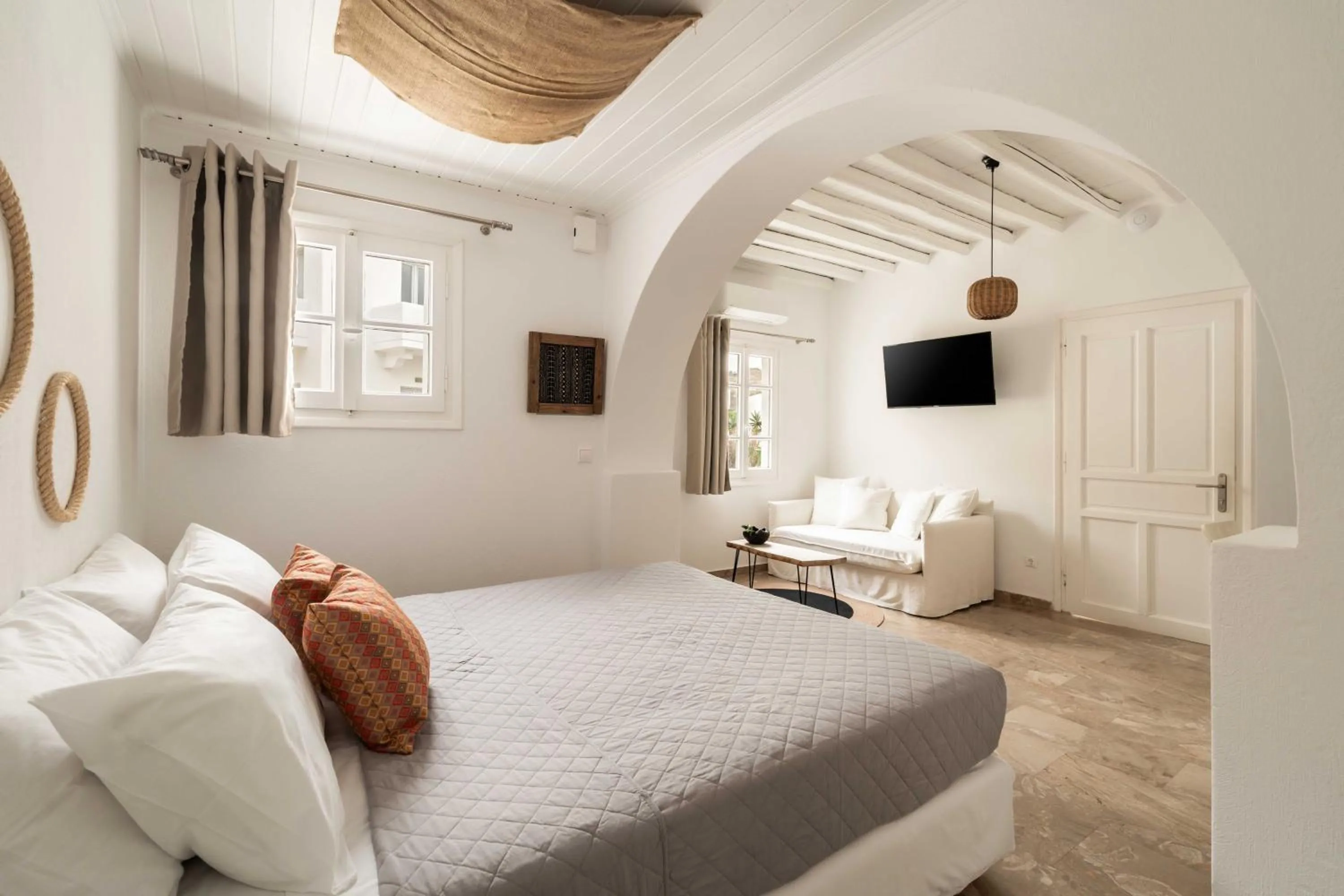 Bed in Tagoo Studios Mykonos