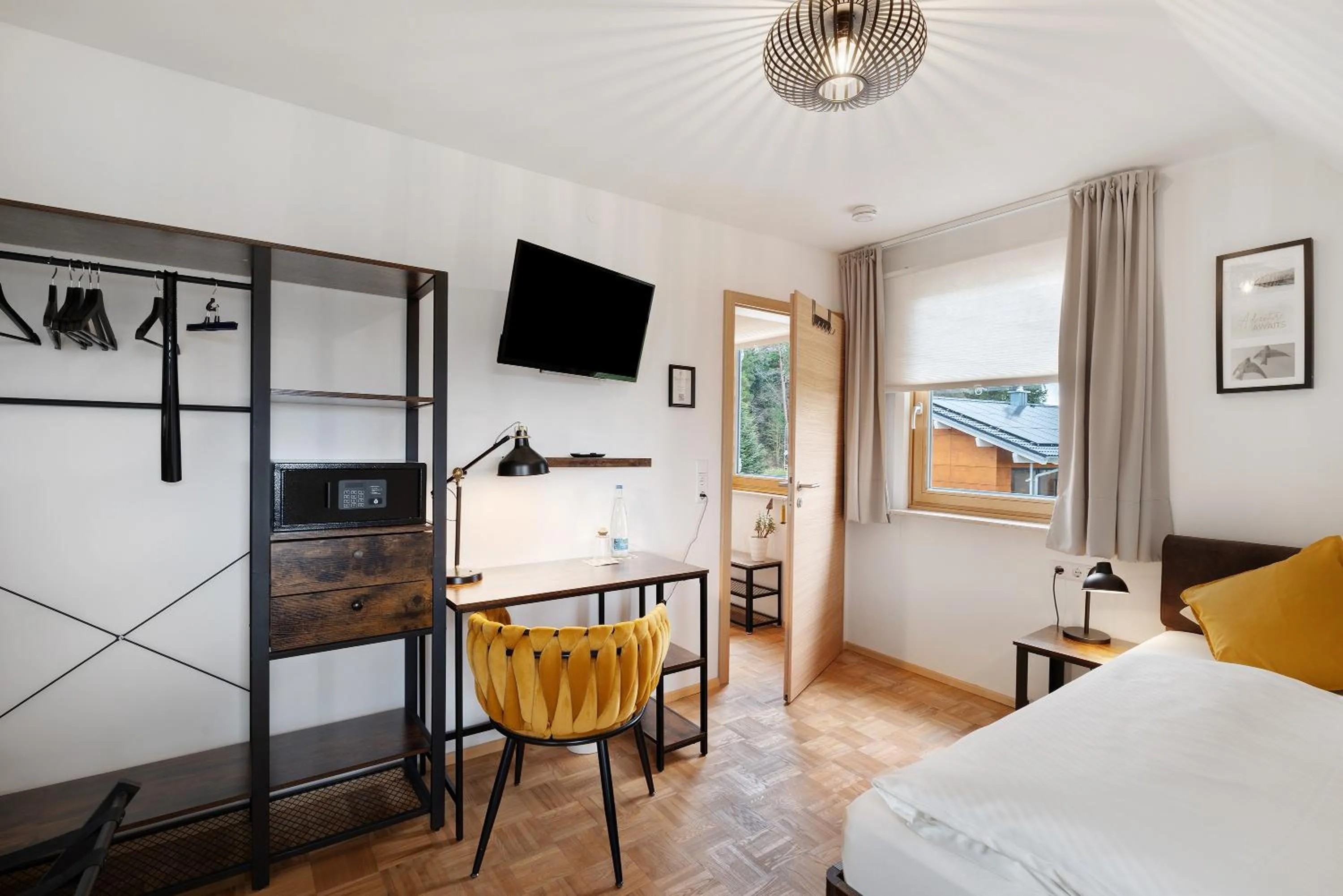 Standard Single Room with Shower - single occupancy in Pension Waldliesel