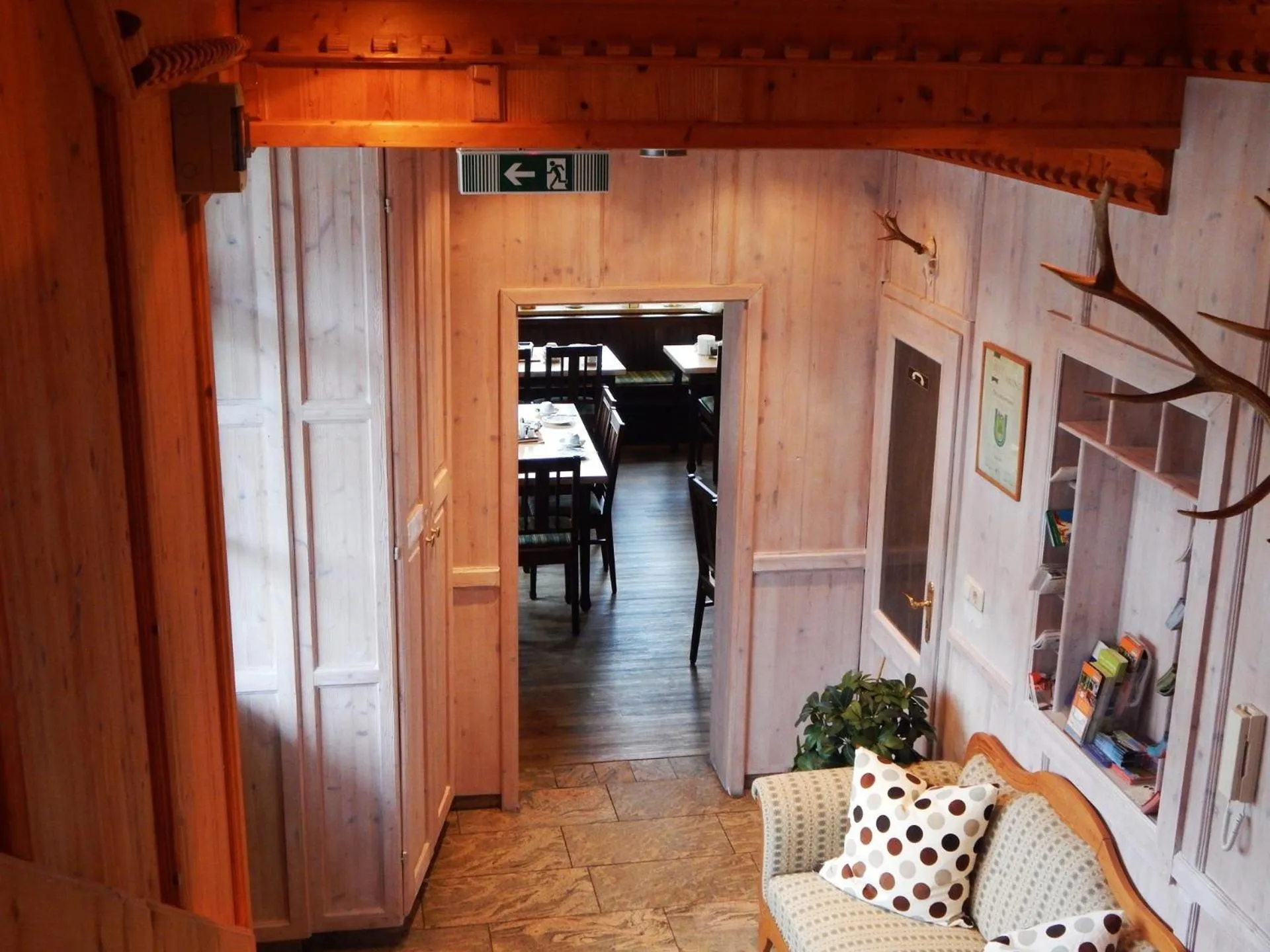 Decorative detail in Berg Hotel Weingarten Garni