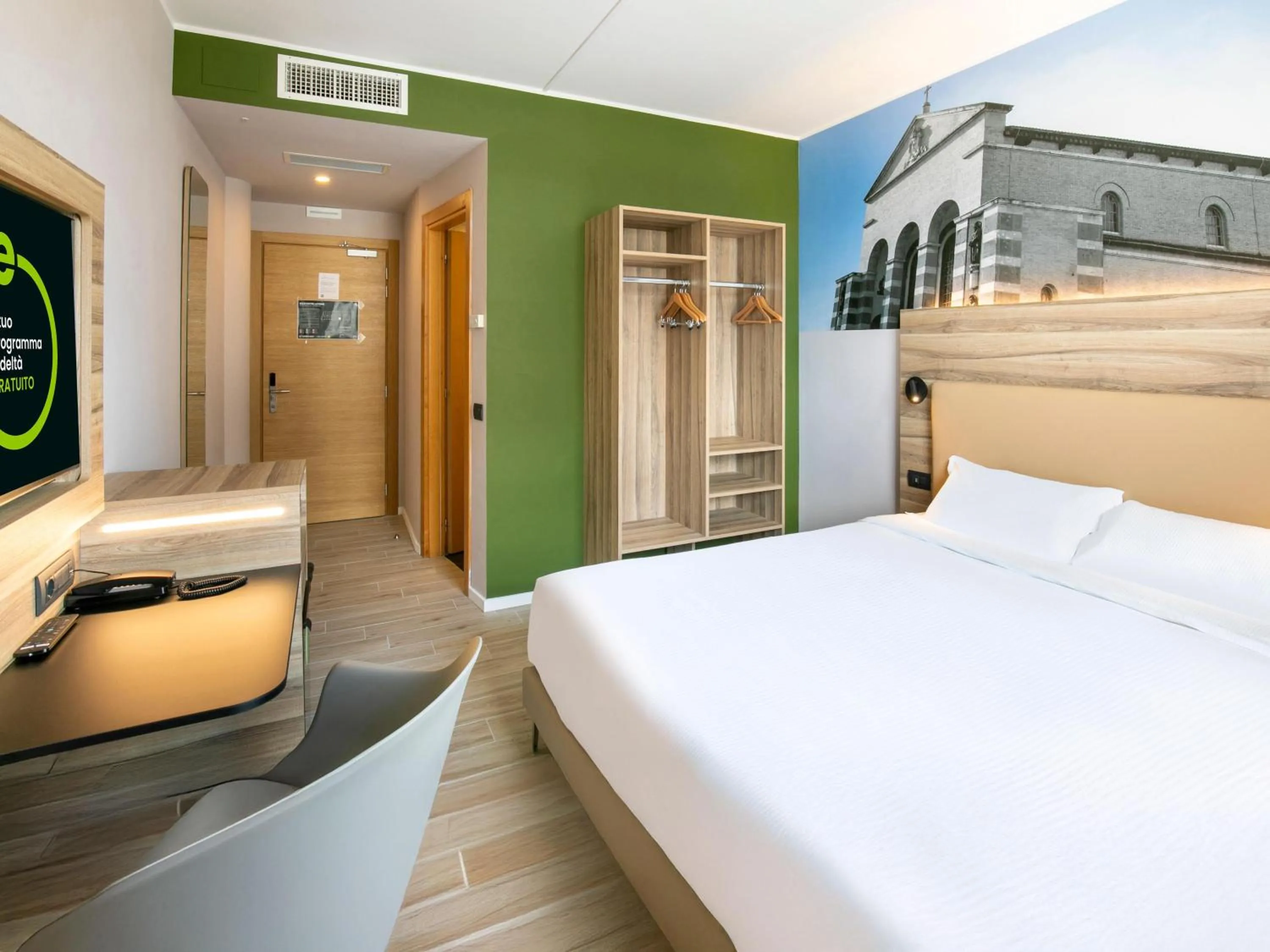 Photo of the whole room, Bed in B&B HOTEL Latina