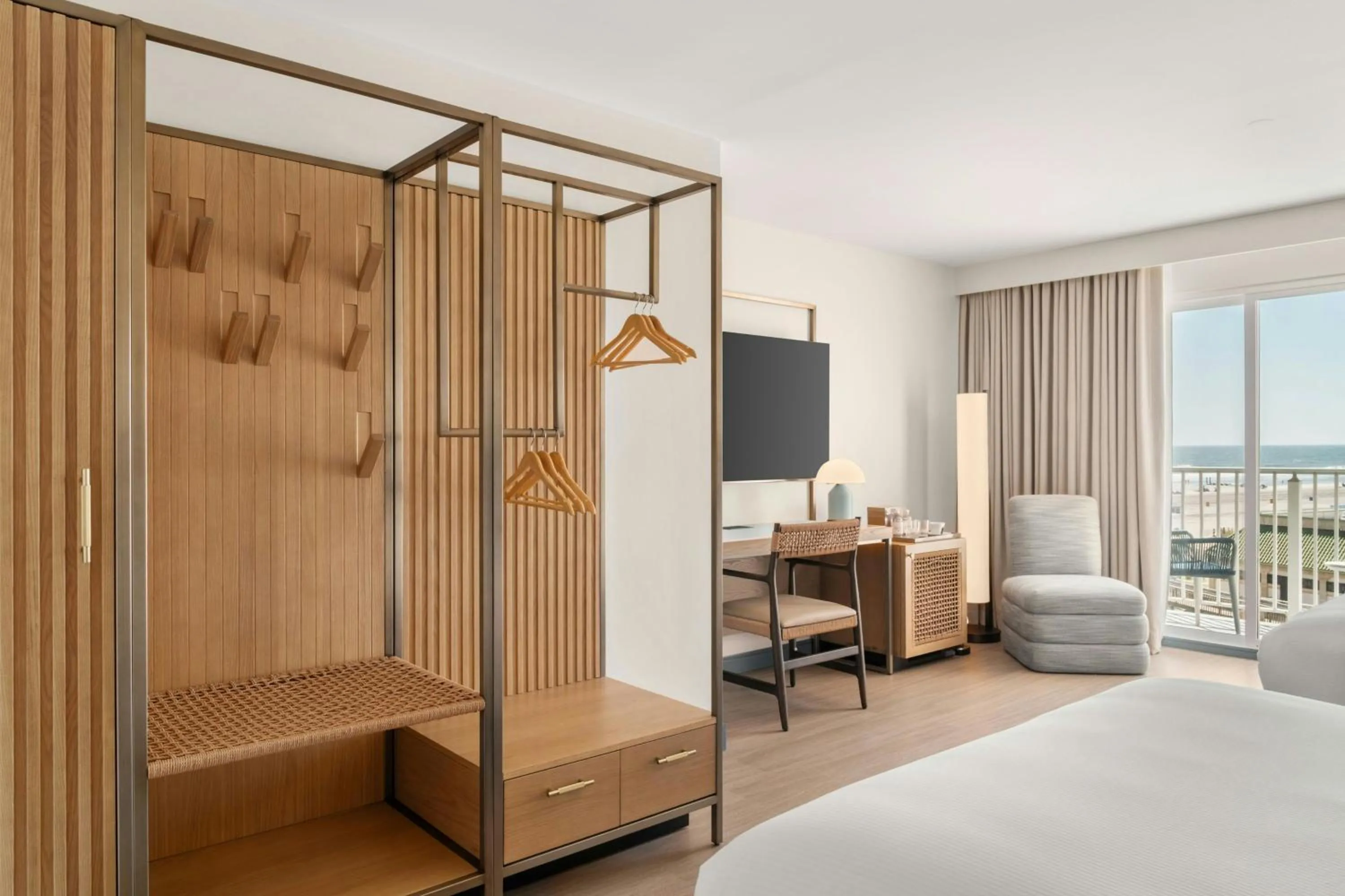 Living room, Bed in The Seahaus Hotel, Atlantic City Boardwalk, a Tribute Portfolio Hotel