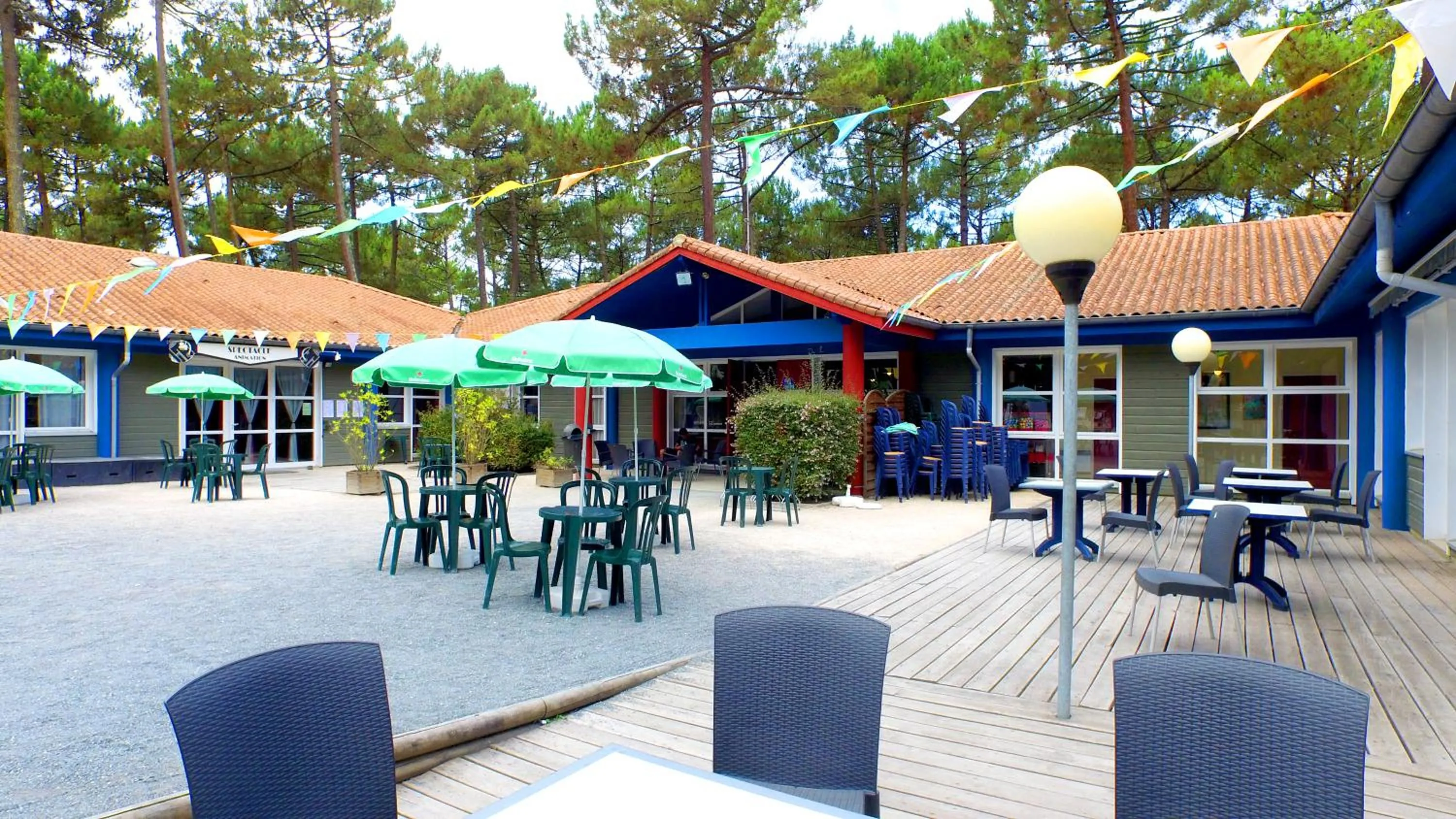 Restaurant/places to eat in VVF Landes Moliets