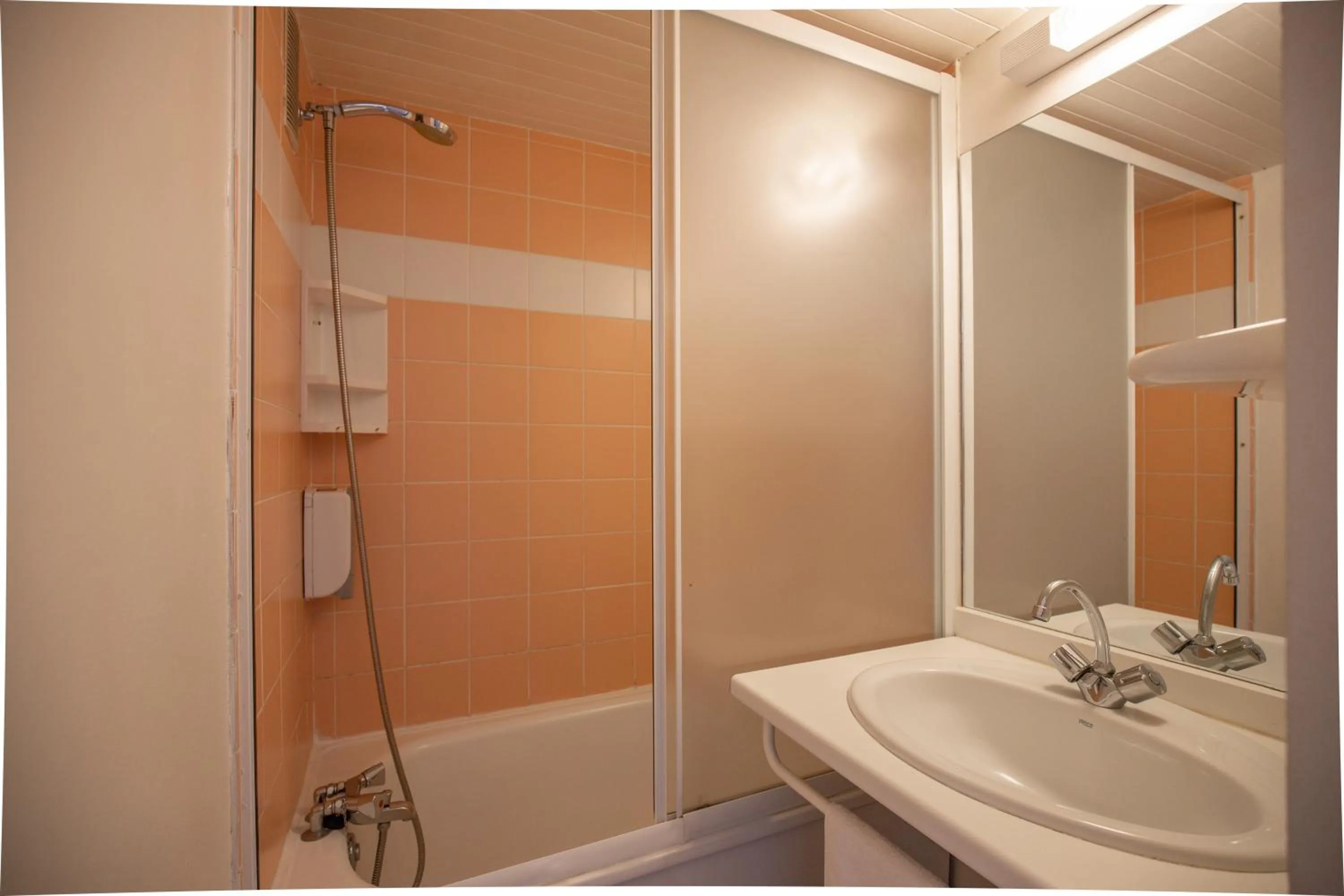 Bathroom in VVF Pays Basque Saint-Étienne-de-Baïgorry