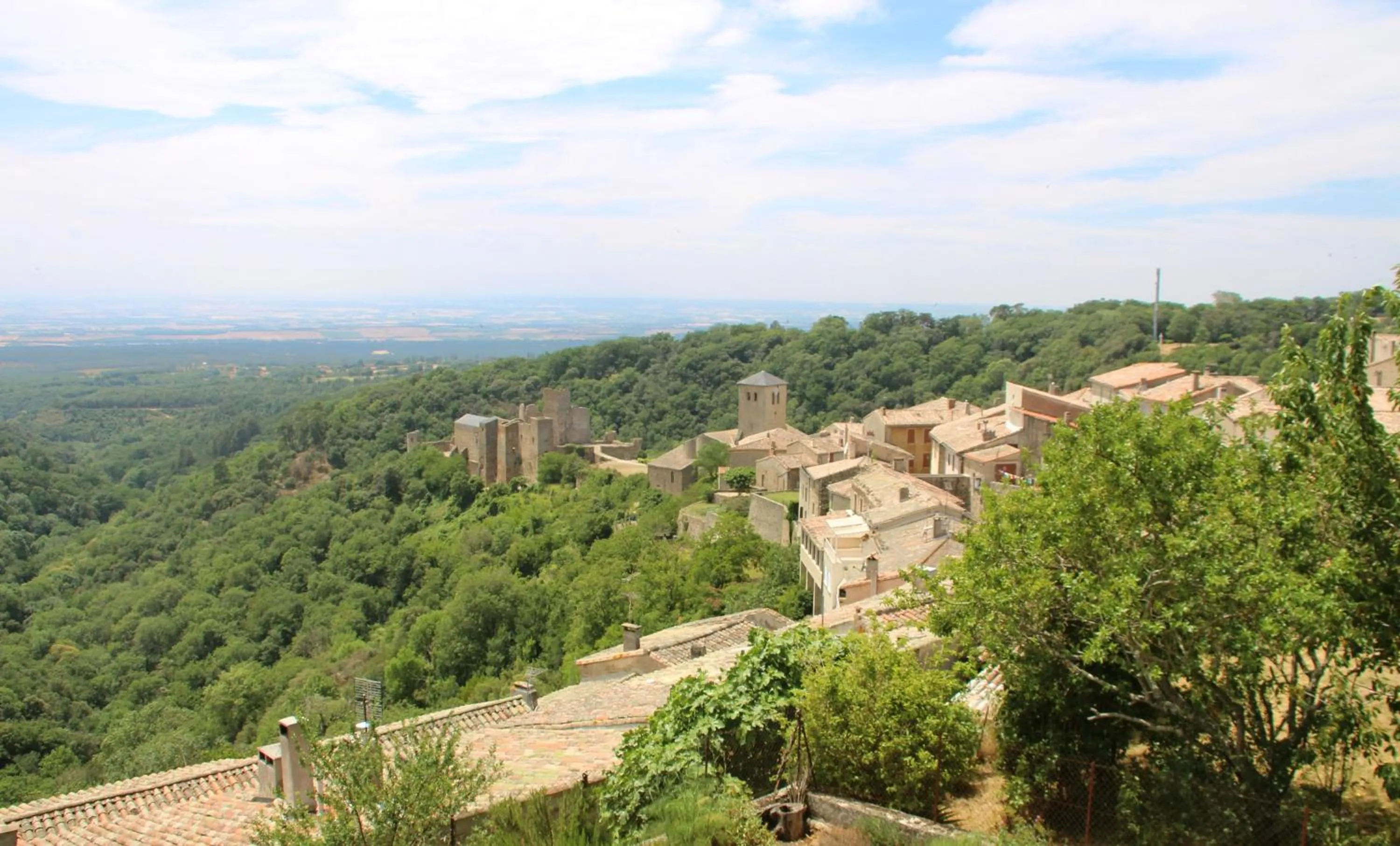 Neighbourhood in VVF Le Pays Cathare Carcassonne