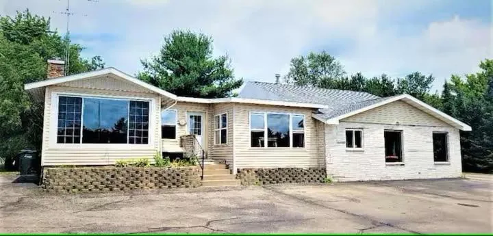 Property building in Edge-O-Dells Resort