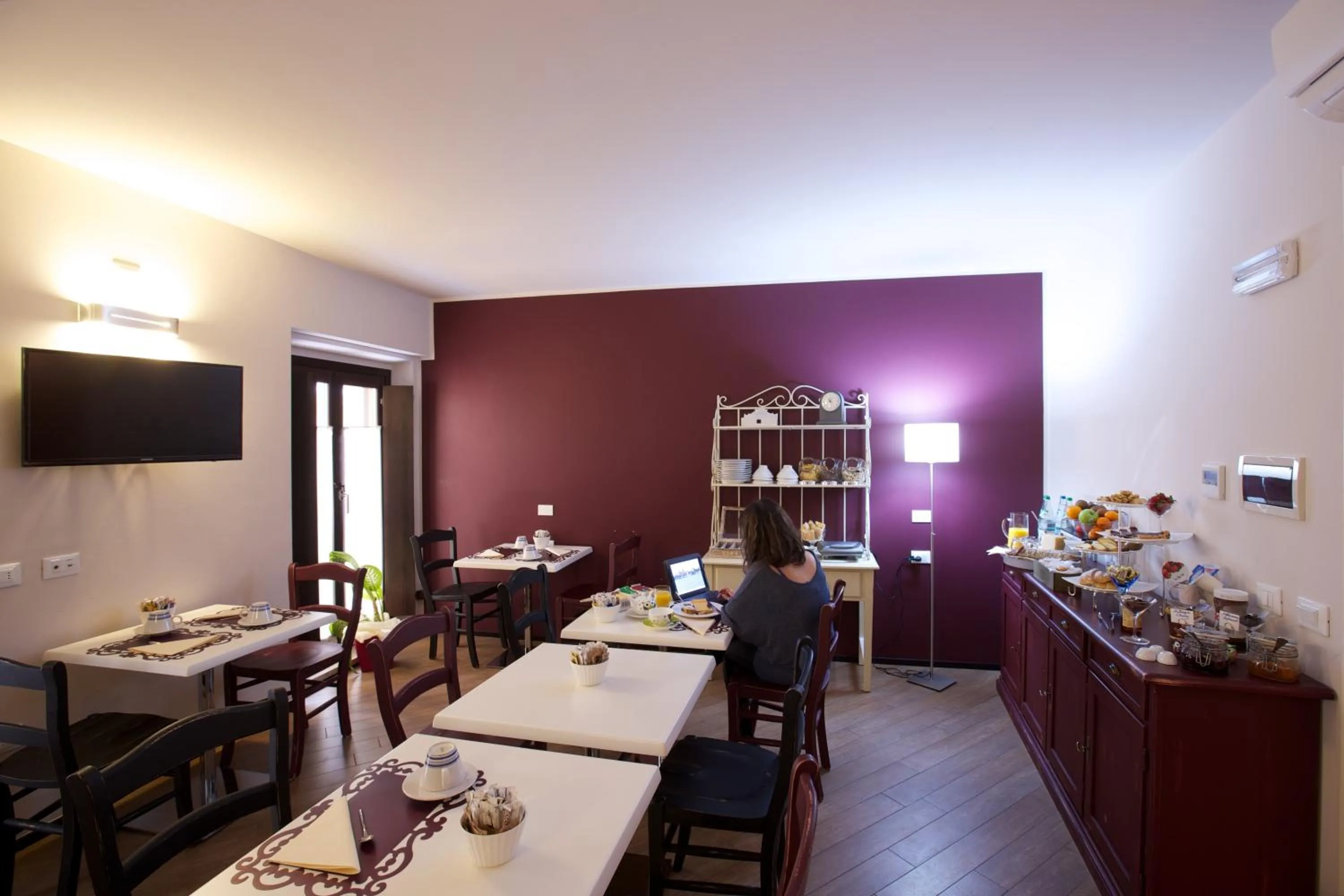 Food and drinks in Hotel Leon D'Oro