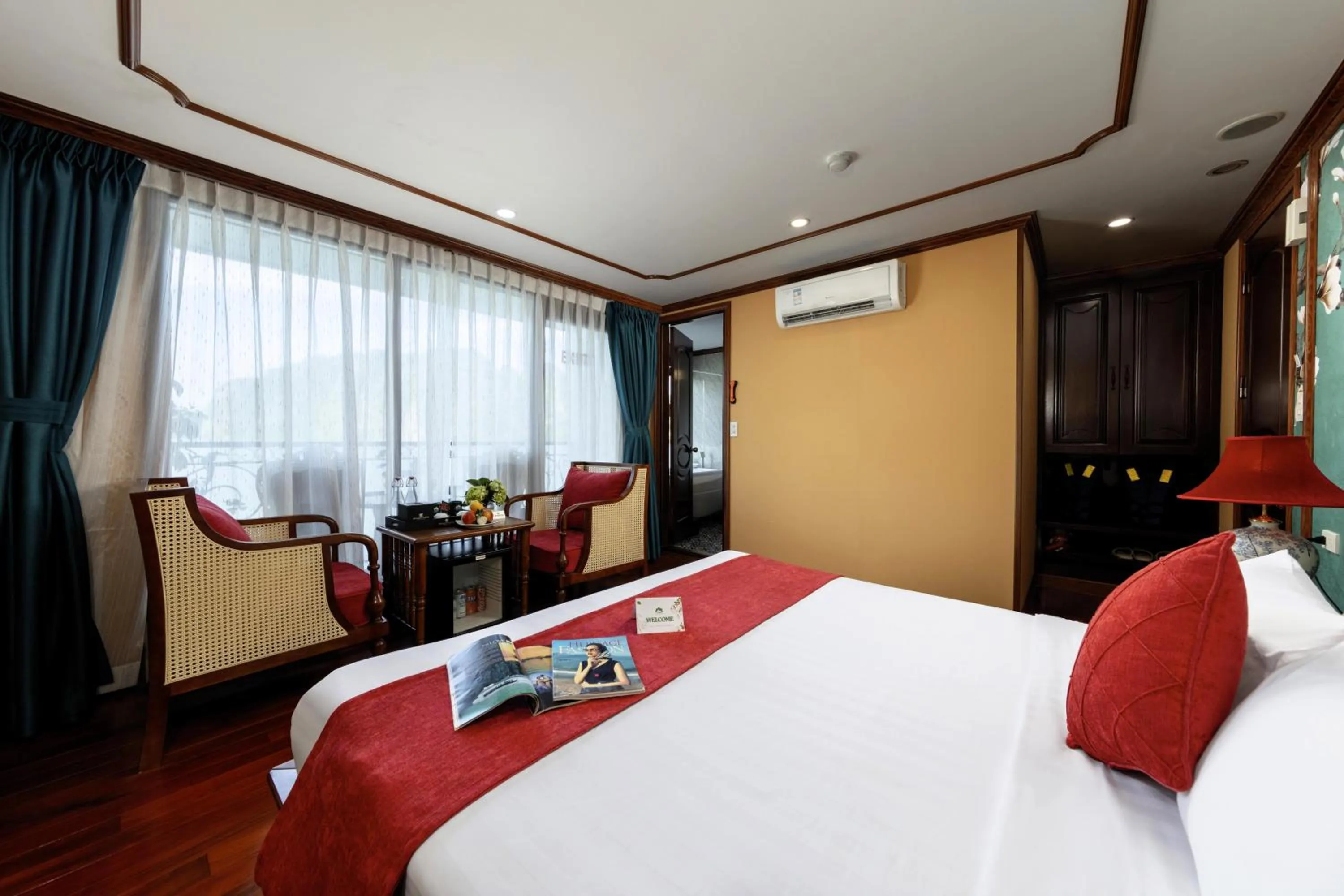Bed in Verdure Lotus Grandeur Cruise on Ha Long Bay