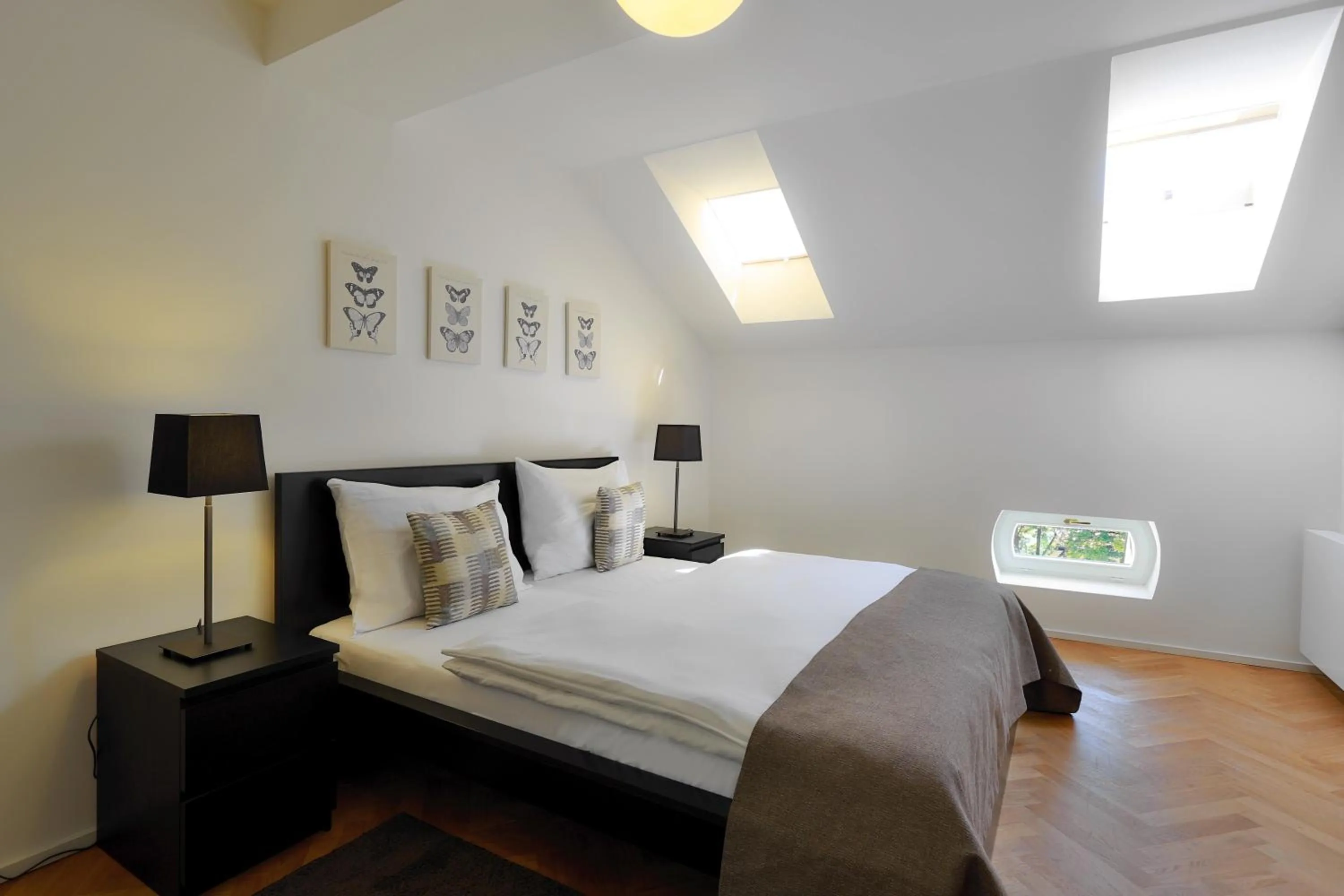 Bedroom, Bed in James Hotel & Apartments