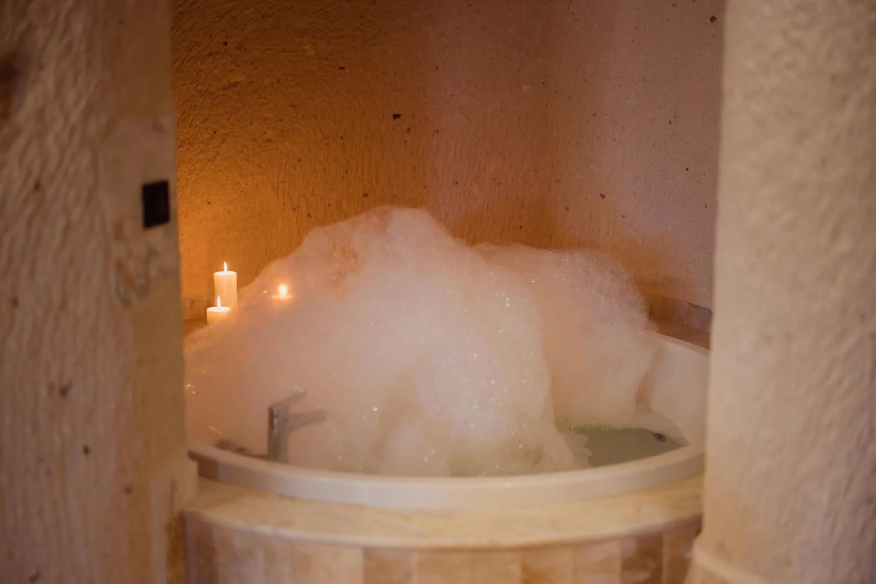 Hot Tub in The Kingdom Of Cappadocia Luxury Cave Hotel