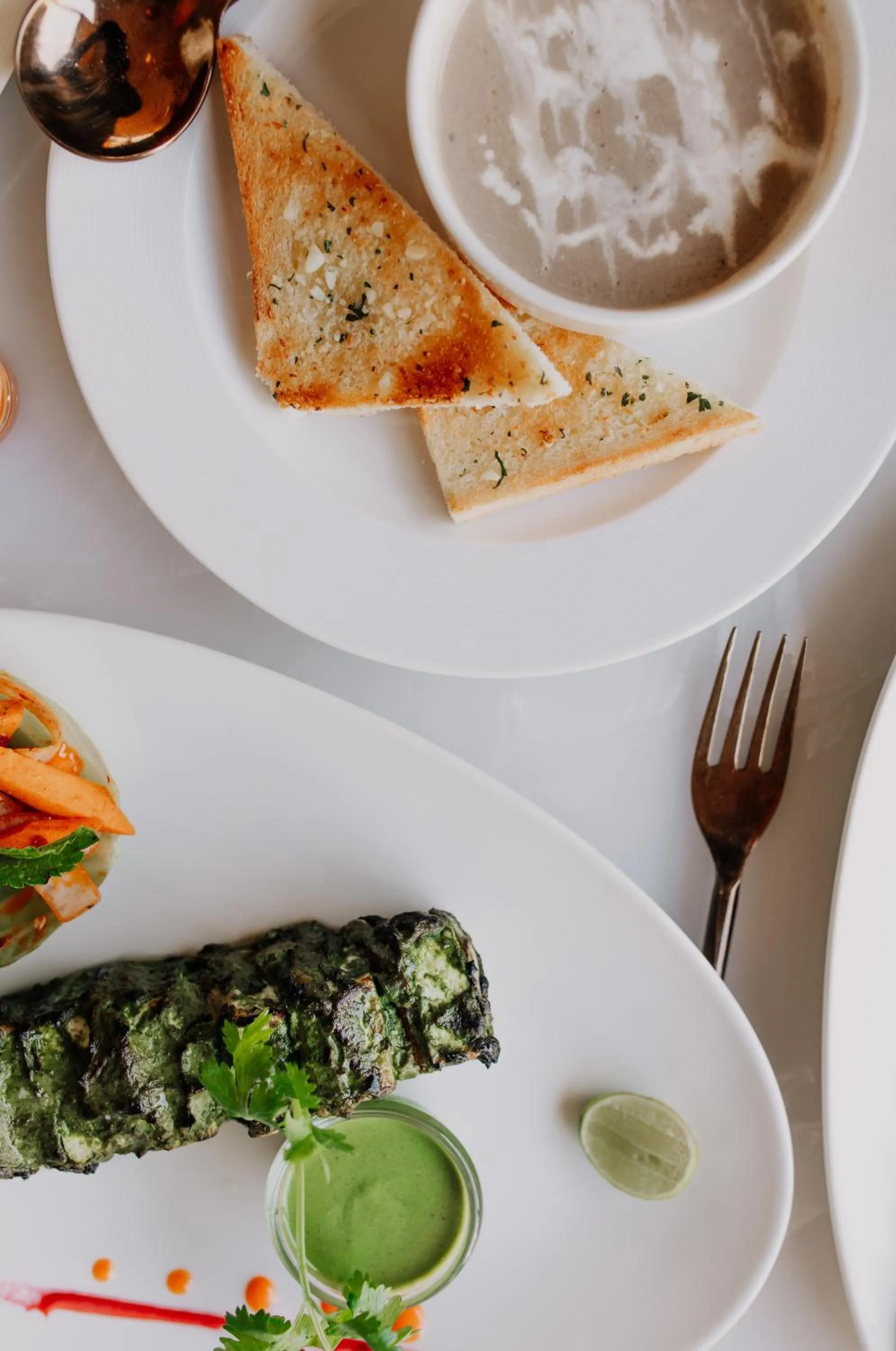 Food in Foxoso Aaristo Baga Beach Resort