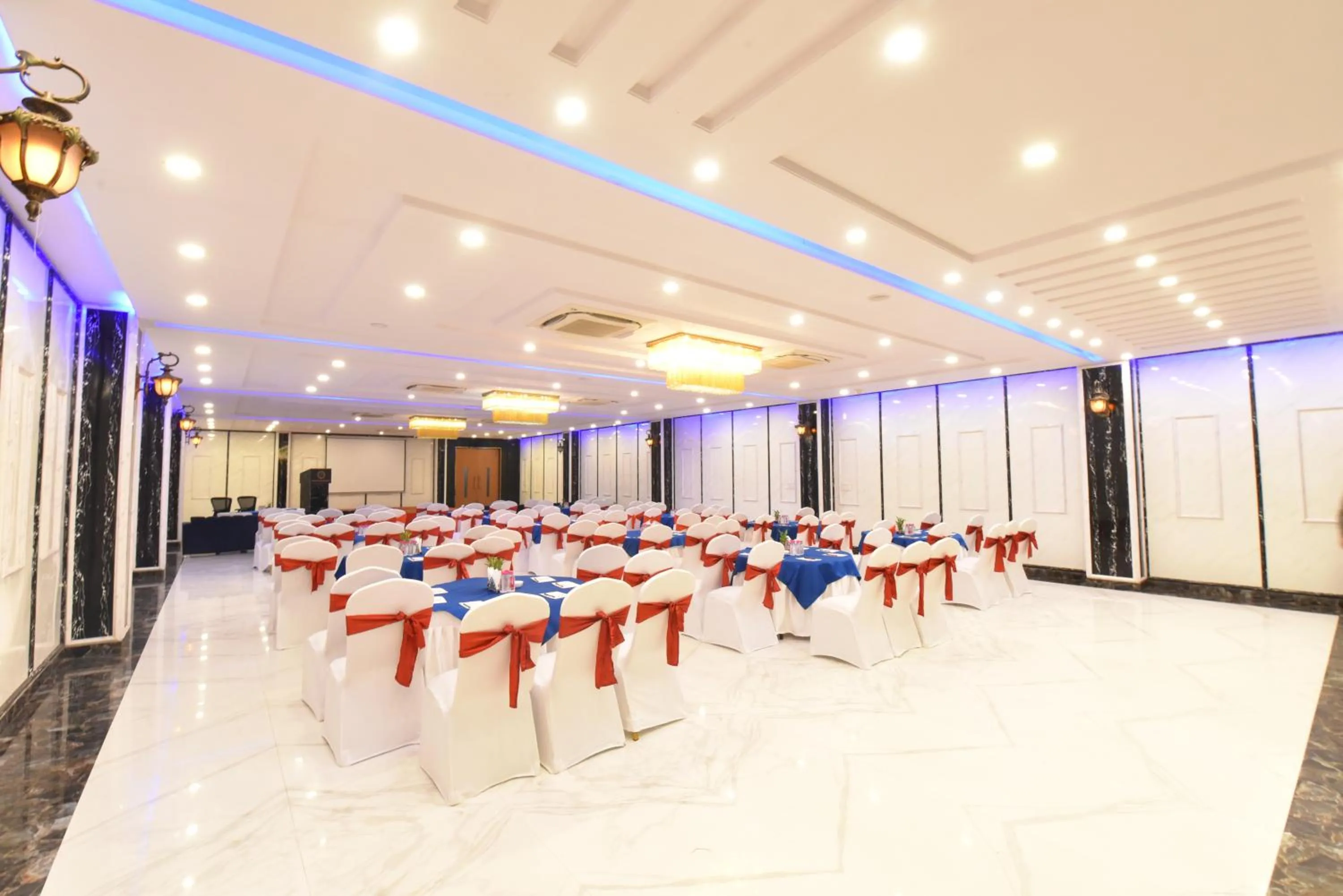 Banquet/Function facilities in Foxoso Fiori Hotel