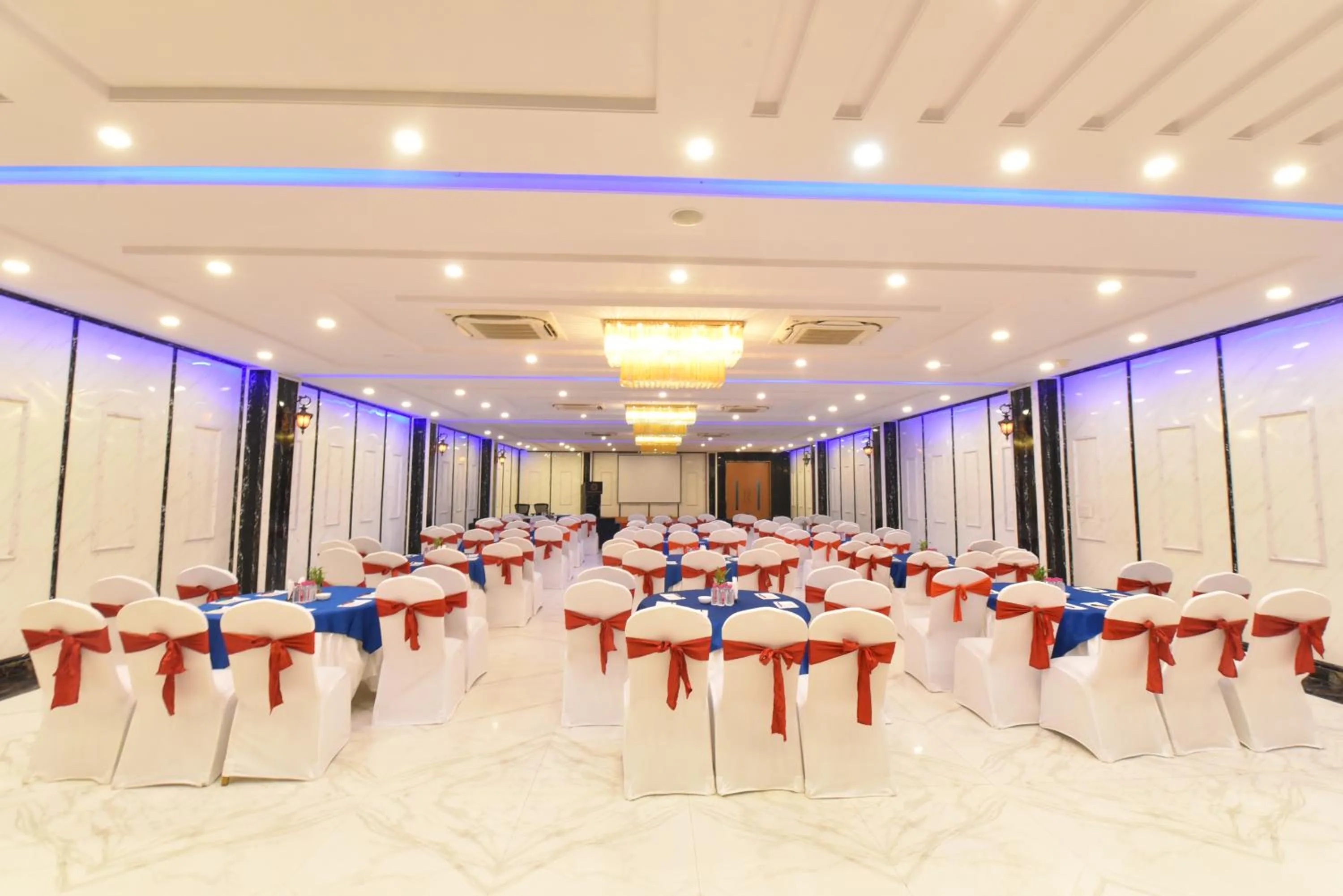 Banquet/Function facilities in Foxoso Fiori Hotel