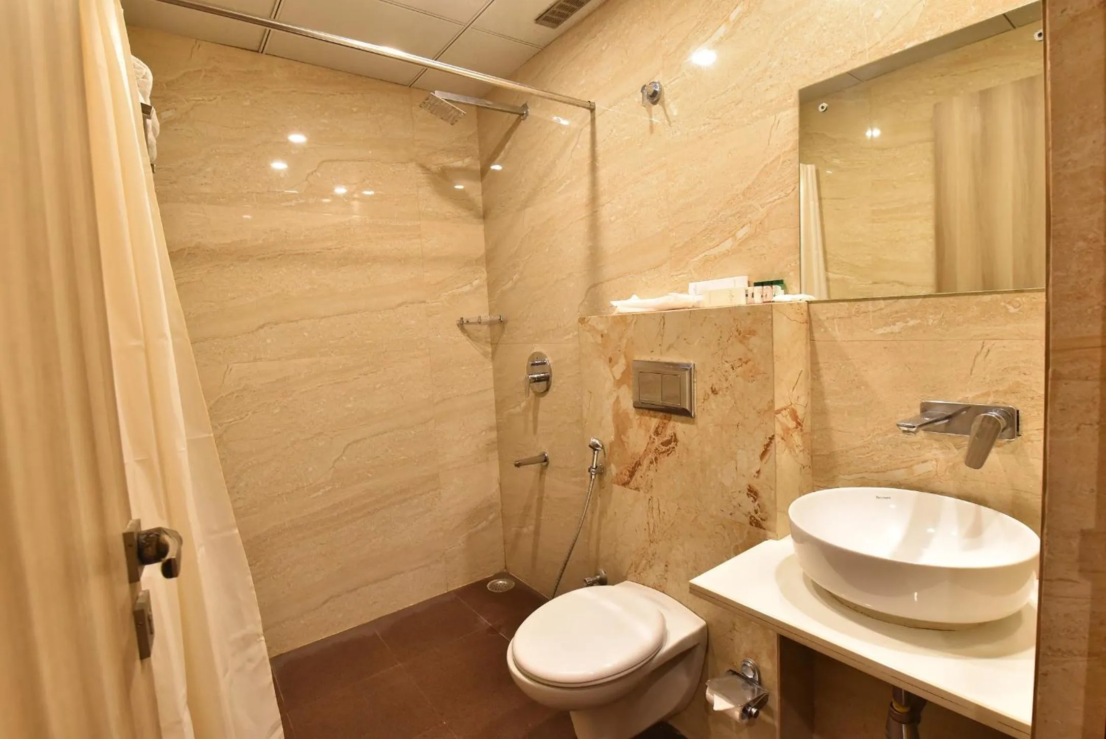 Bathroom in Foxoso Fiori Hotel