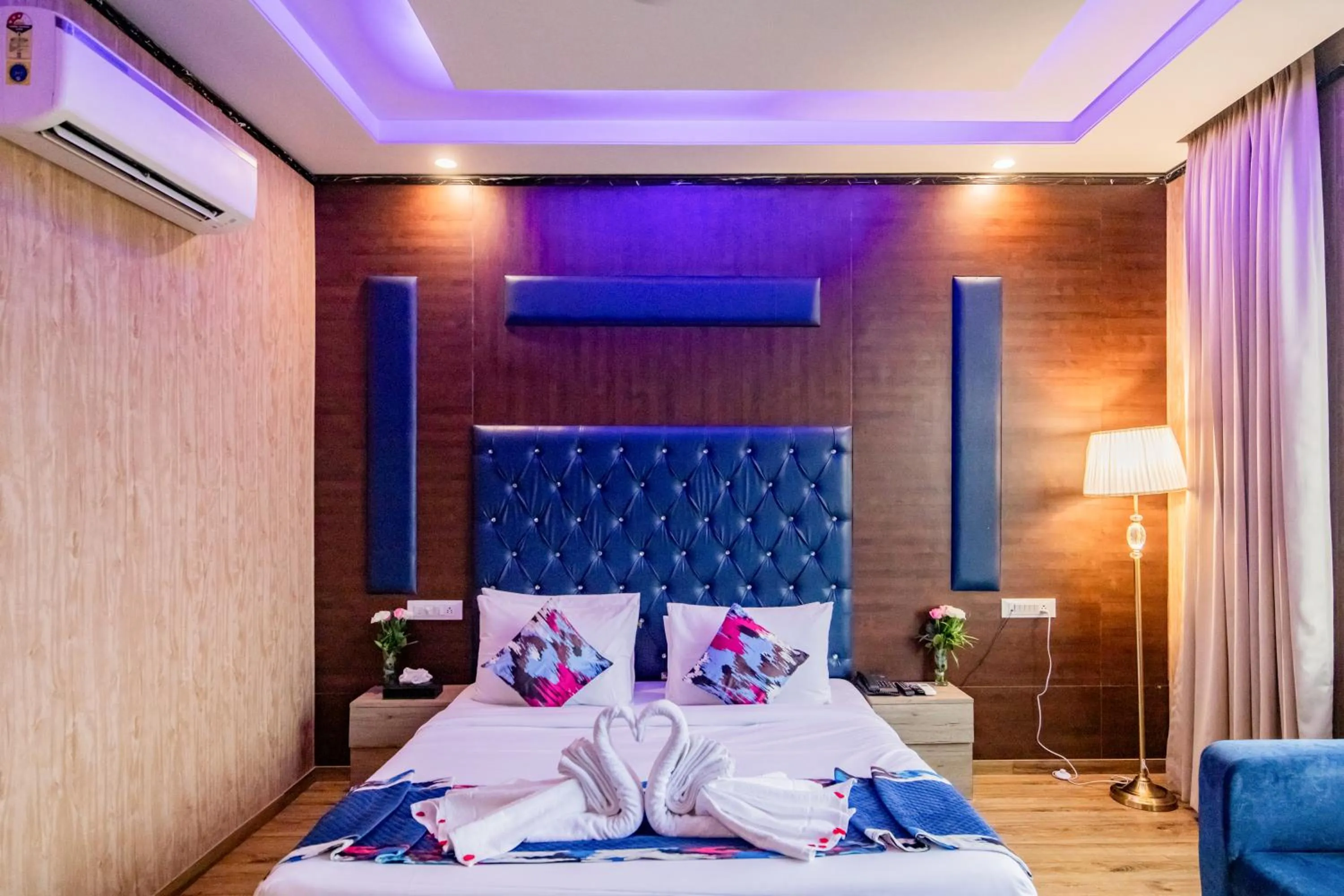 Bed in Foxoso Fiori Hotel